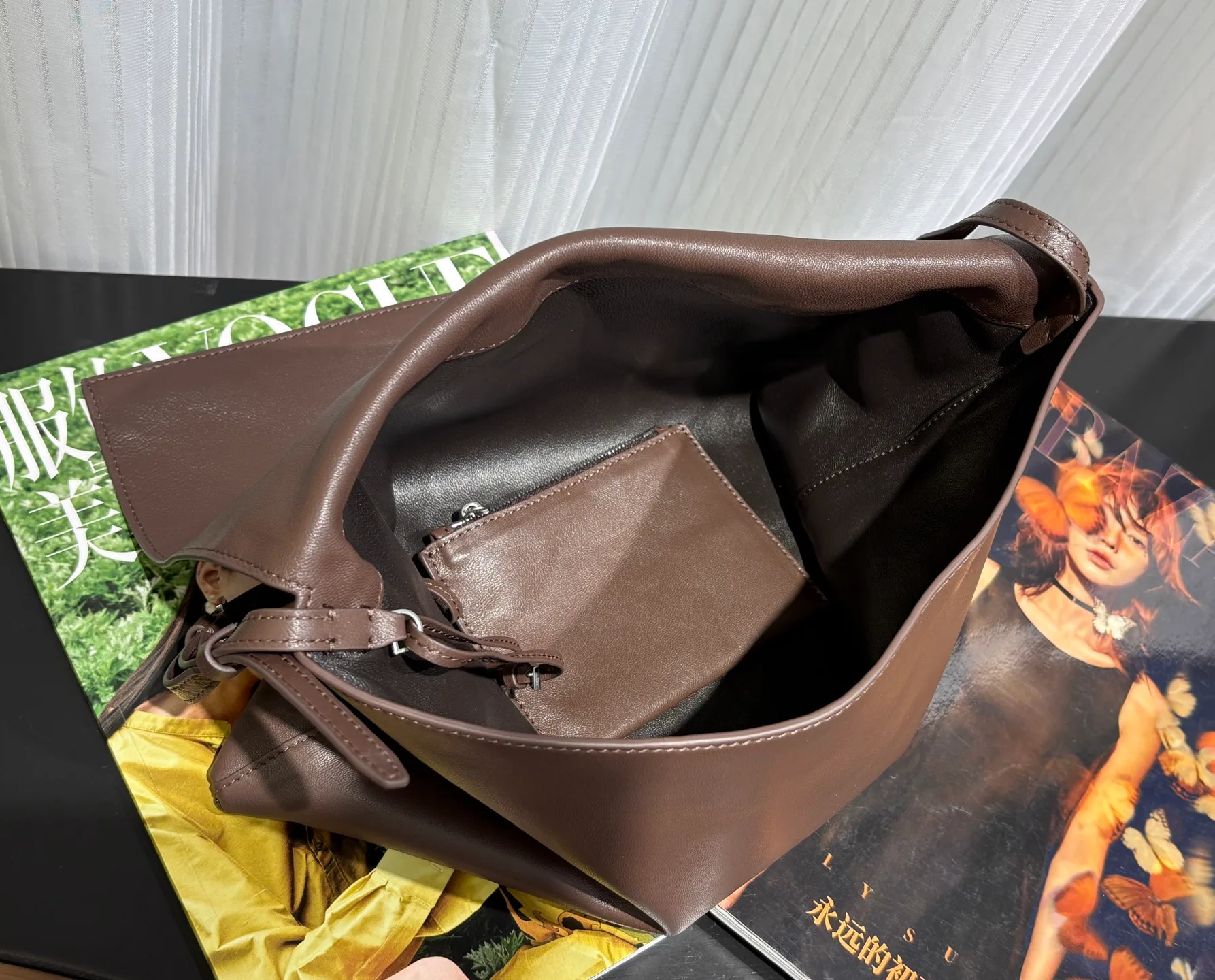 Классические Сумки Женские The Row 186908