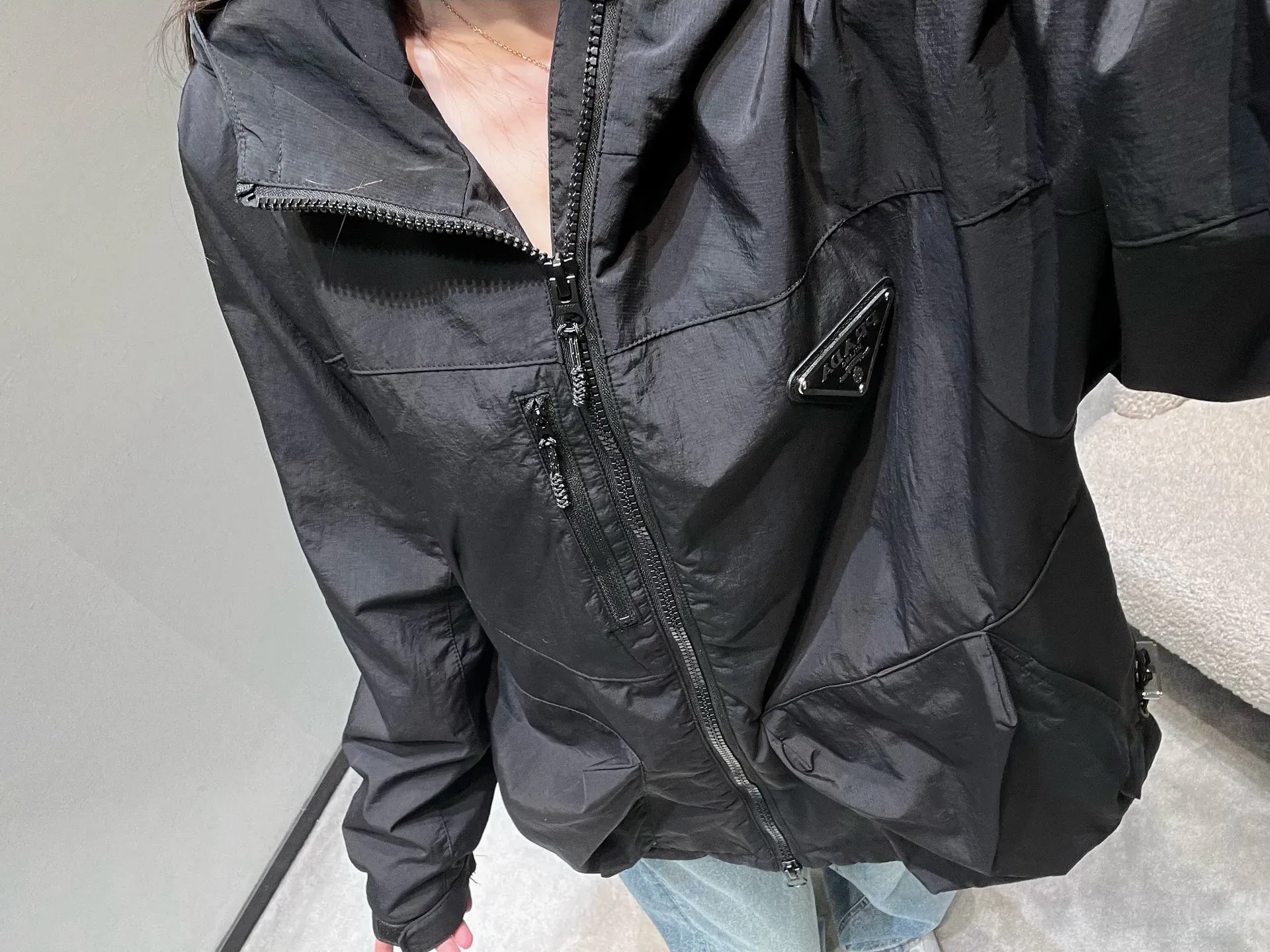 Куртки И Пуховики Женские Prada 785799