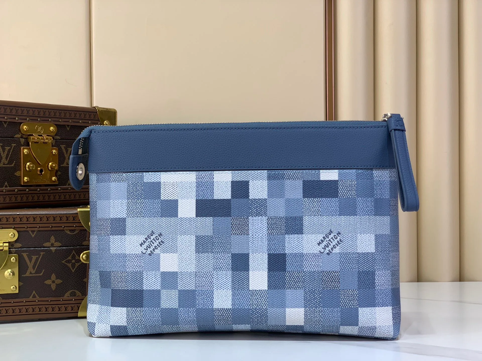 Клатчи Женские Louis Vuitton 14458801