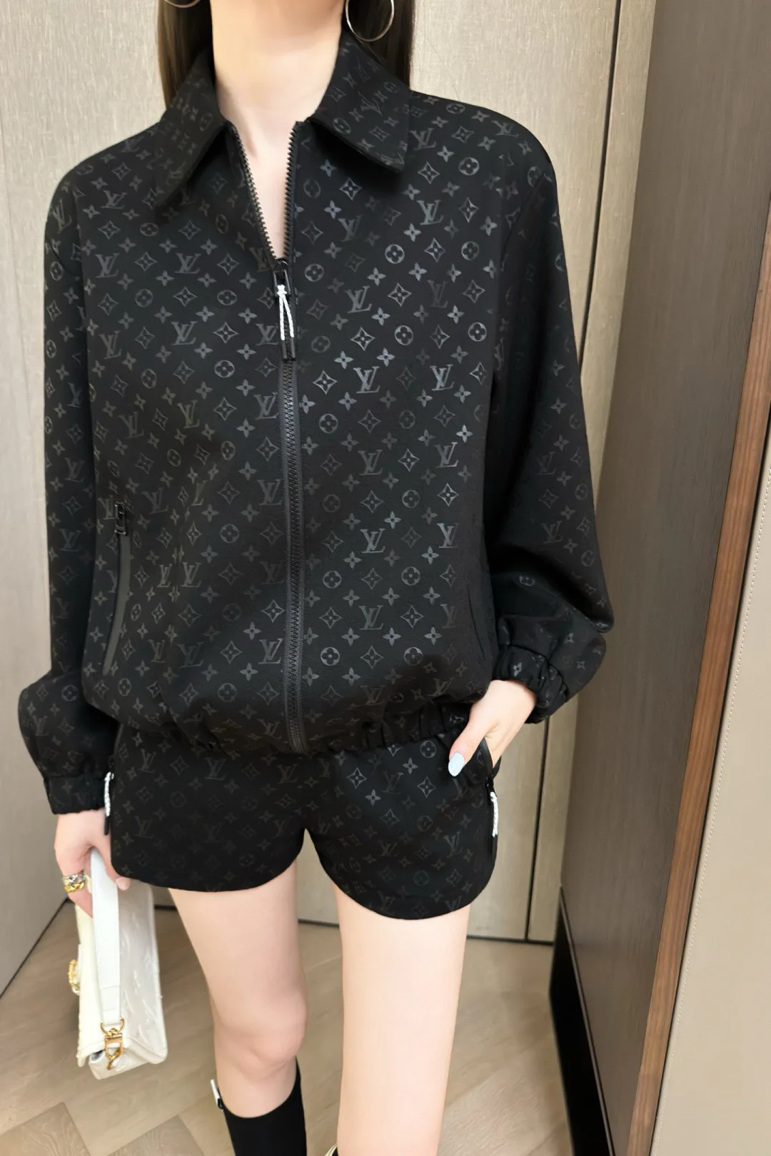 Костюмы Женские Louis Vuitton 1615844