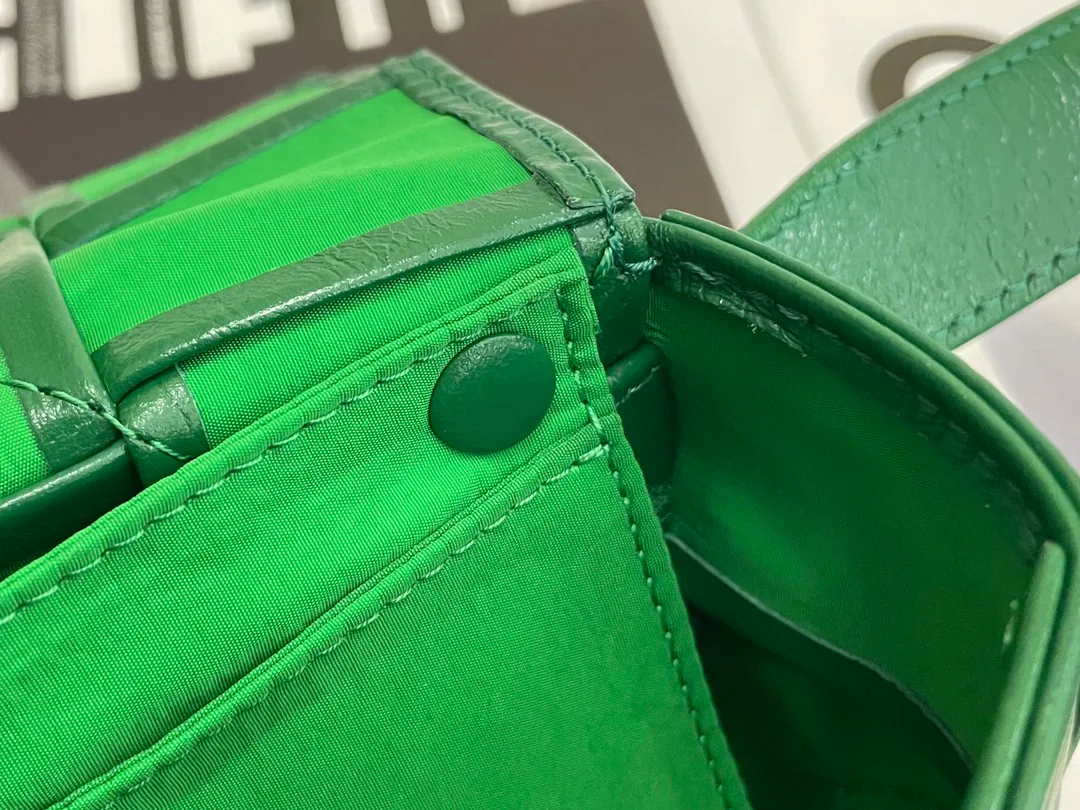 Поясные Сумки Женские Bottega Veneta 10681677