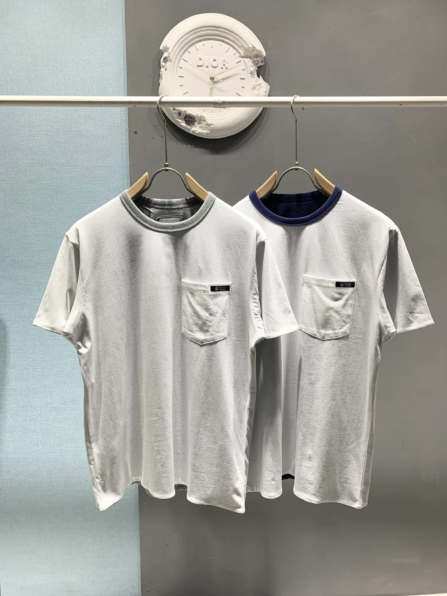 Футболки Женские Prada 493269