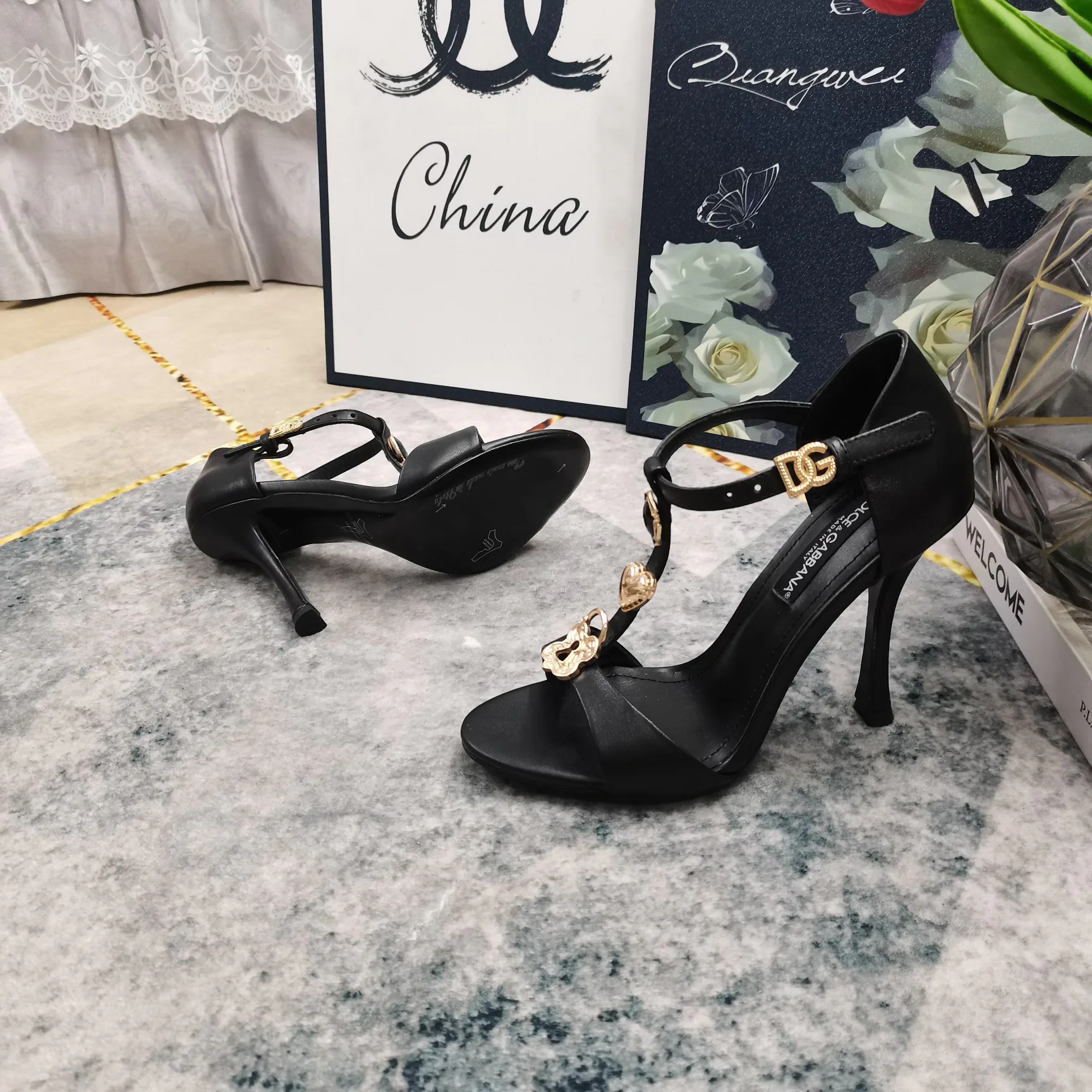 Босоножки Женские Dolce & Gabbana 11247970