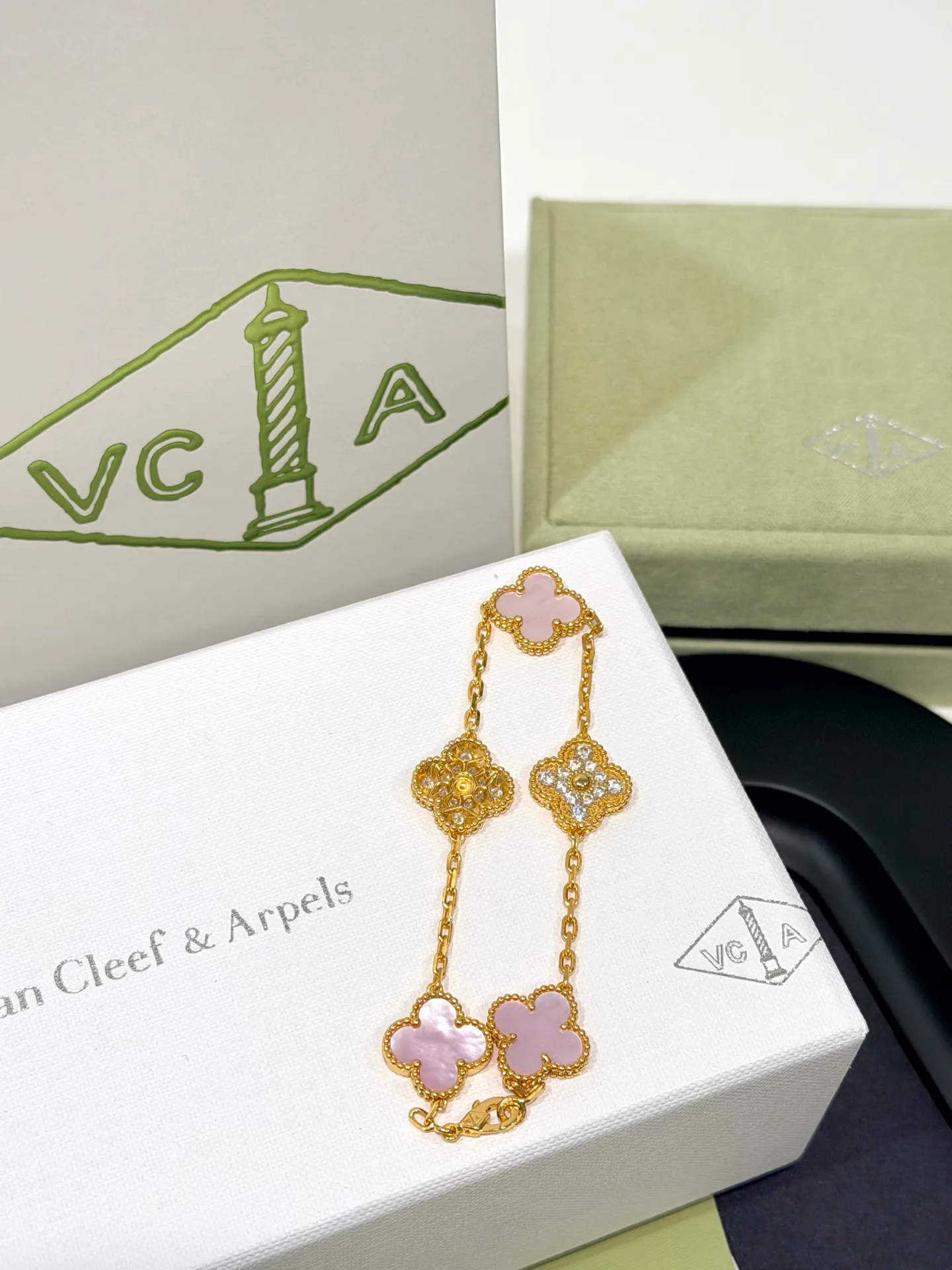 Бижутерия Van Cleef & Arpels 18123053