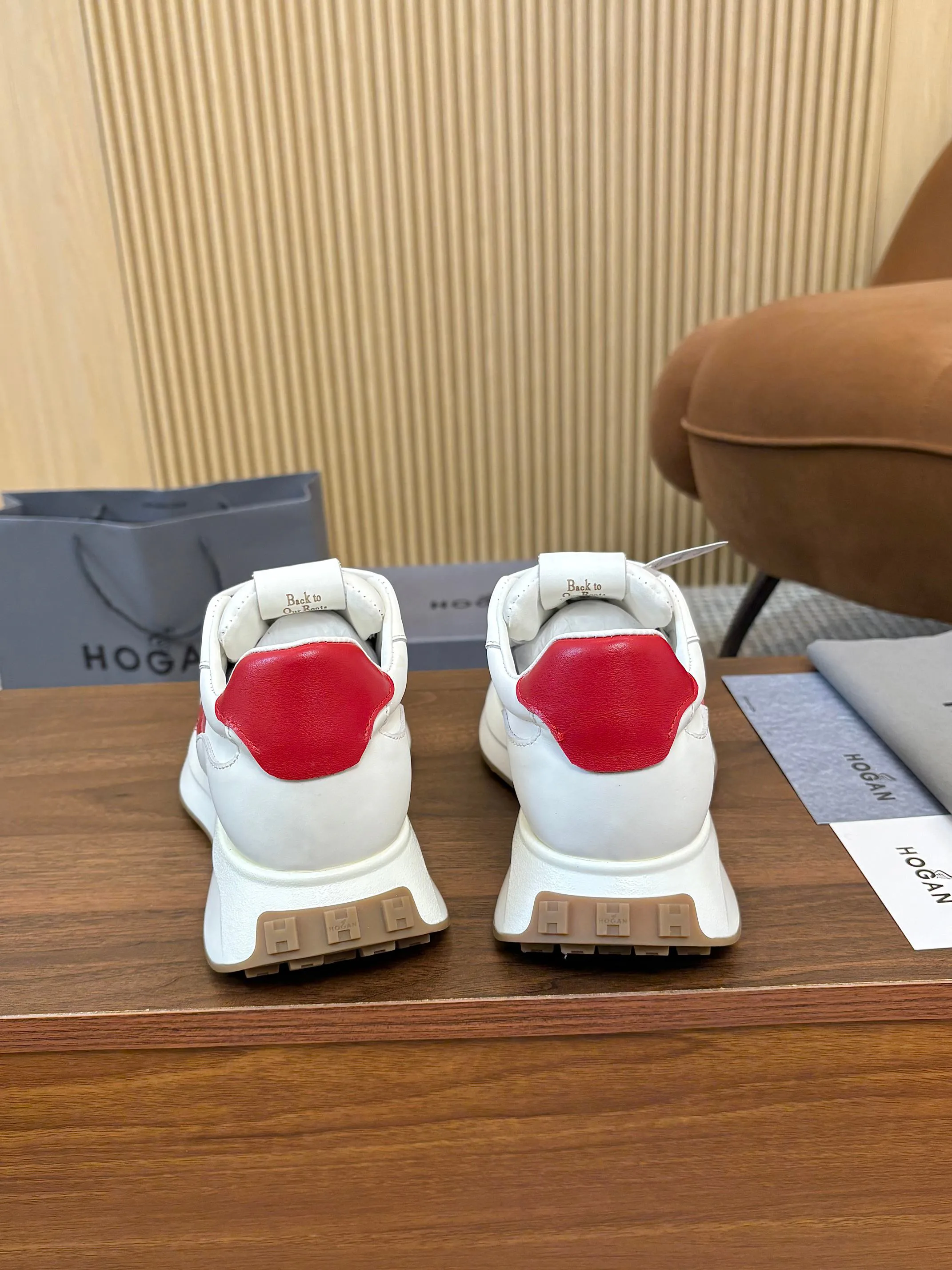 Кроссовки Женские Hogan 122732