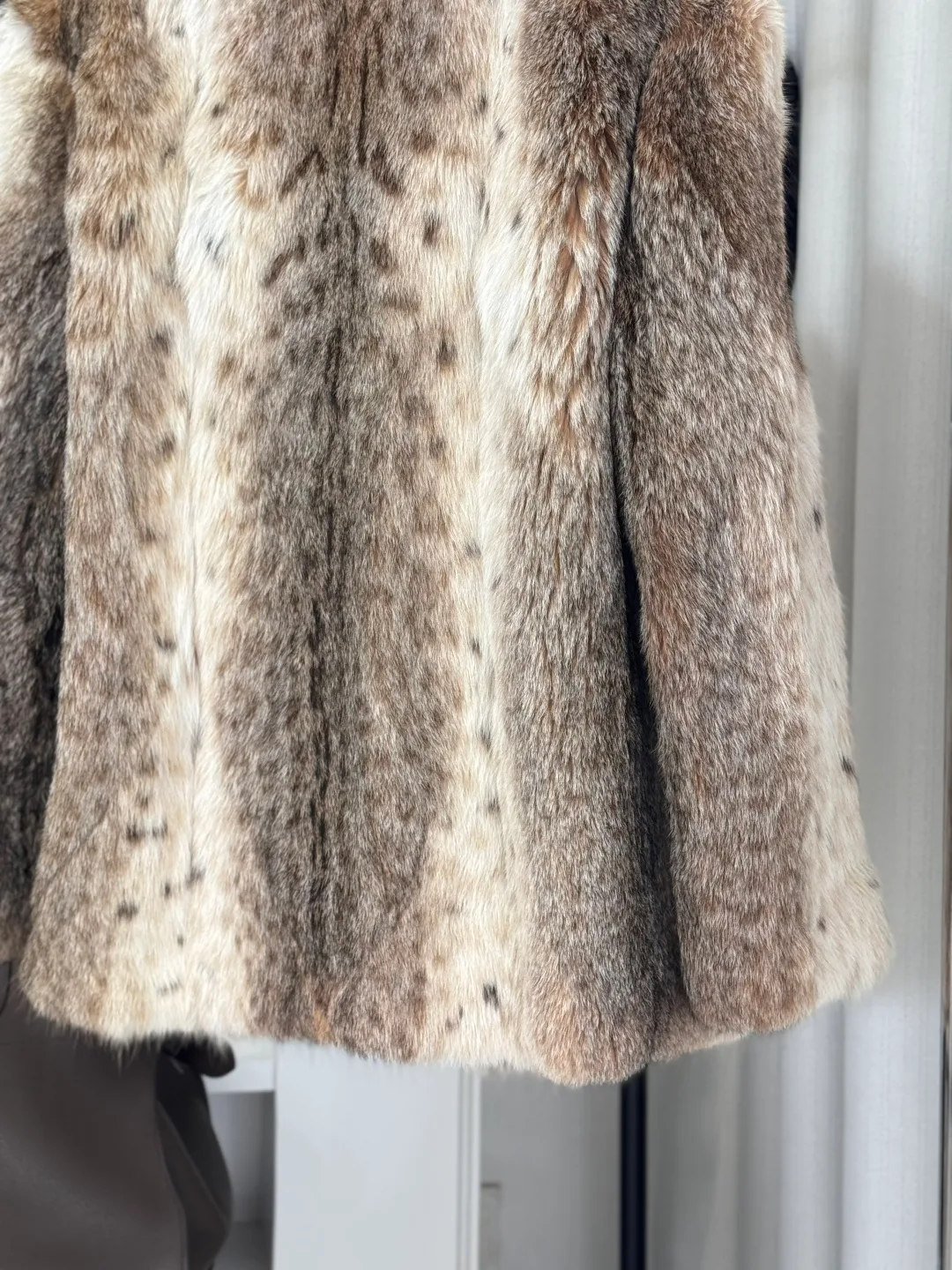 Шубы Женские Saint Laurent 351058