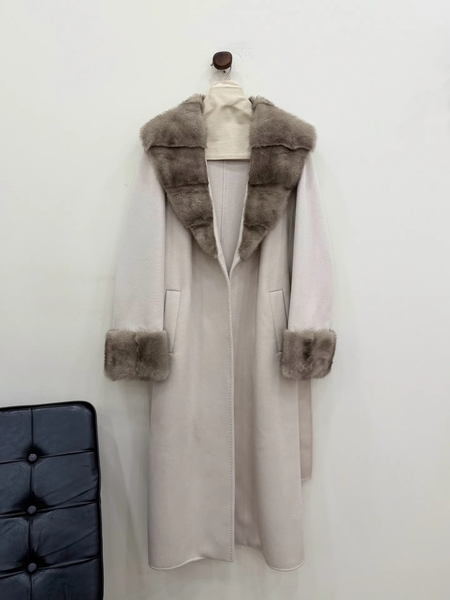 Пальто Женские Loro Piana 18770235