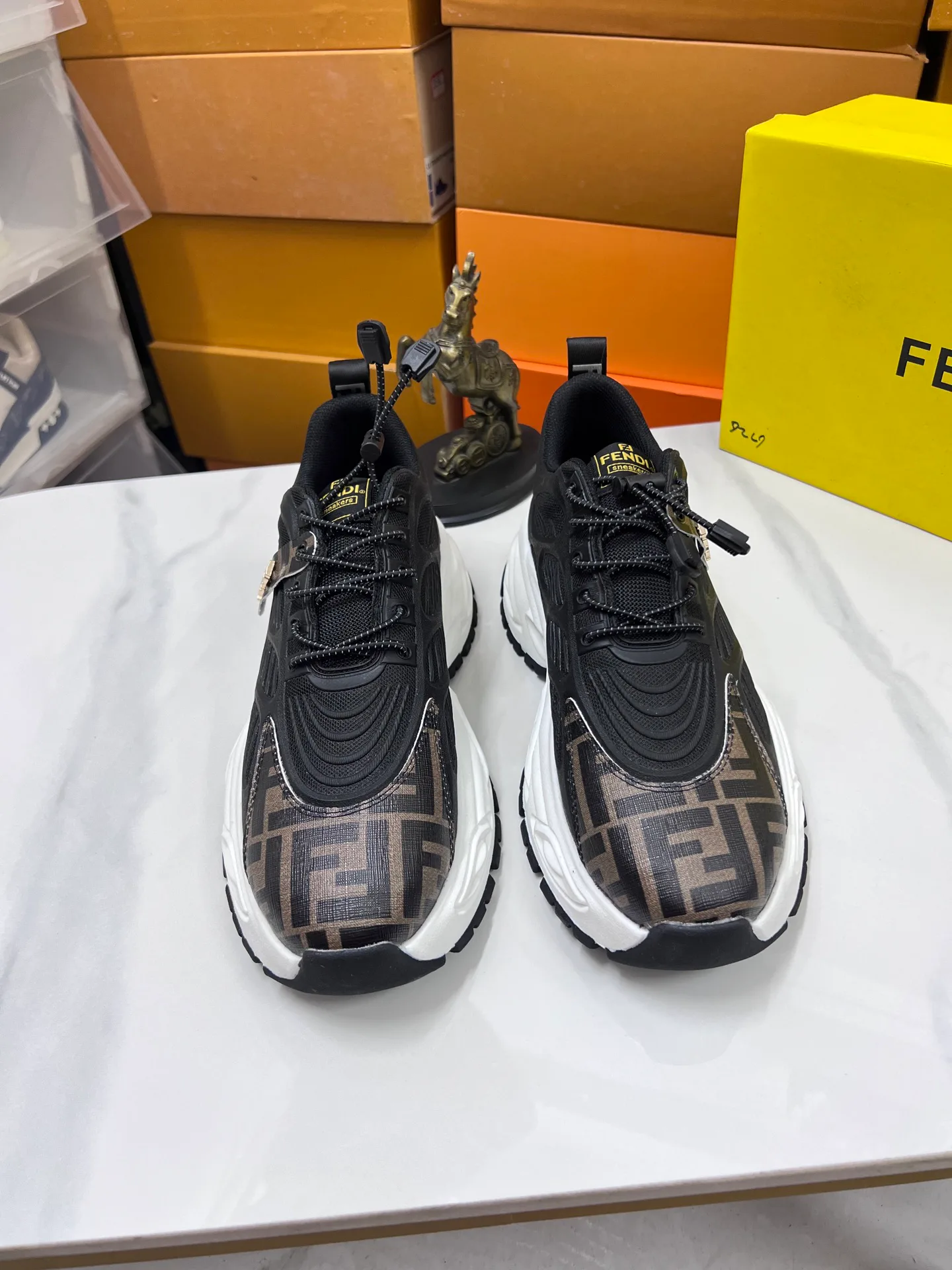 Кроссовки Женские Versace 1498238