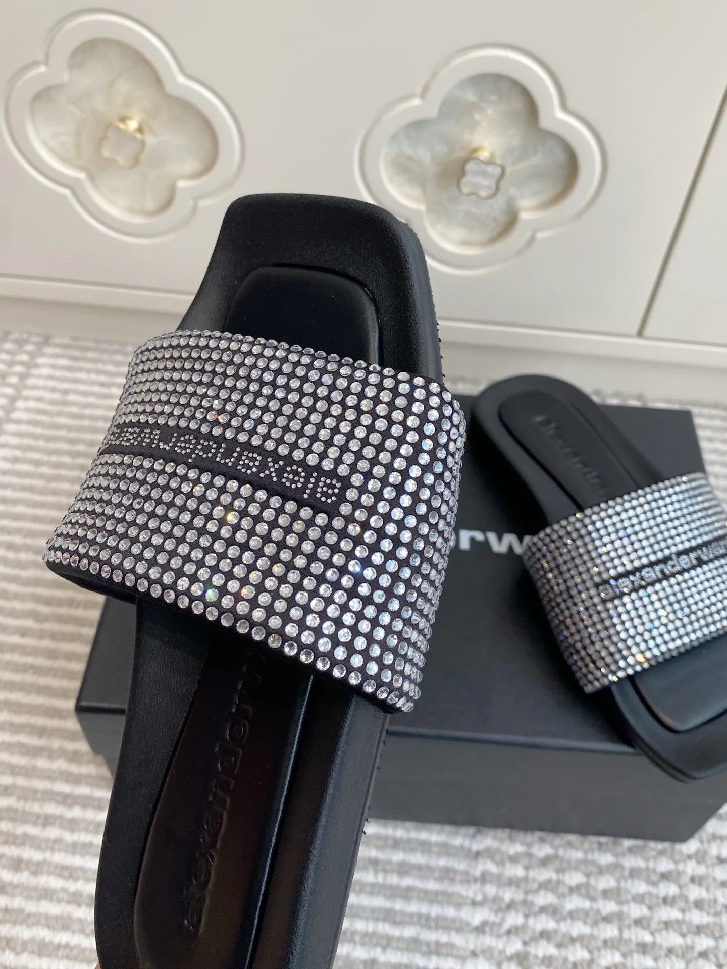 Шлепанцы Женские Alexander Wang 11777616