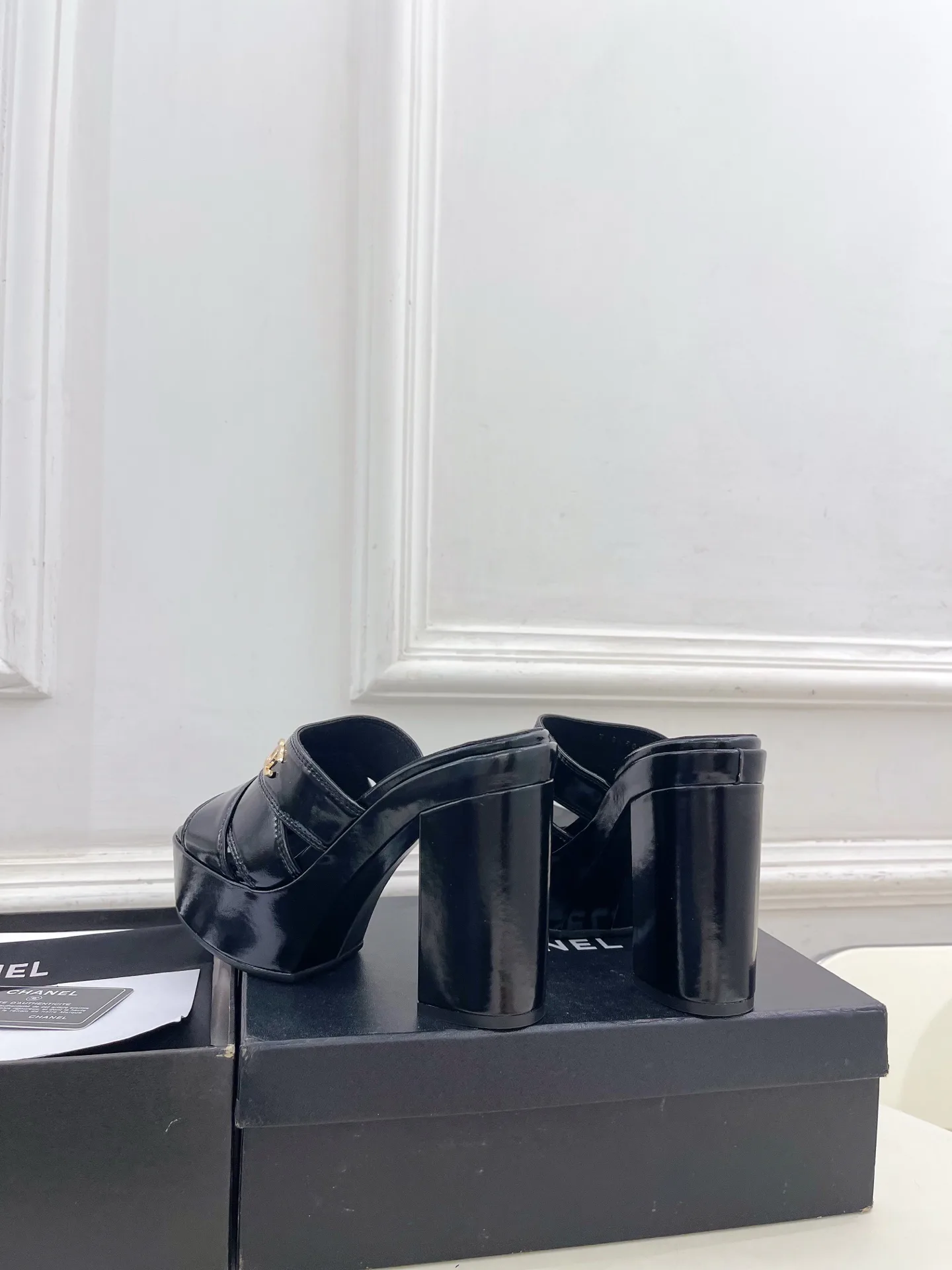 Босоножки Женские Chanel 13340924
