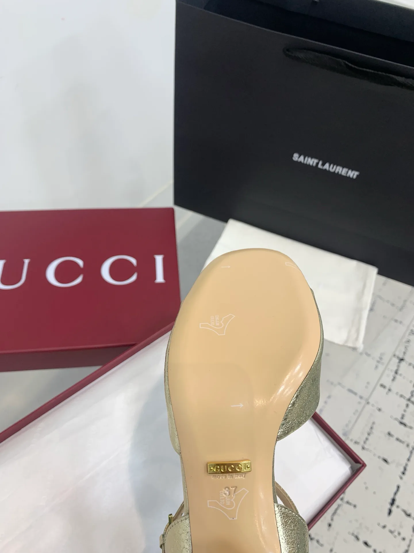 Сандалии Женские Gucci 882875