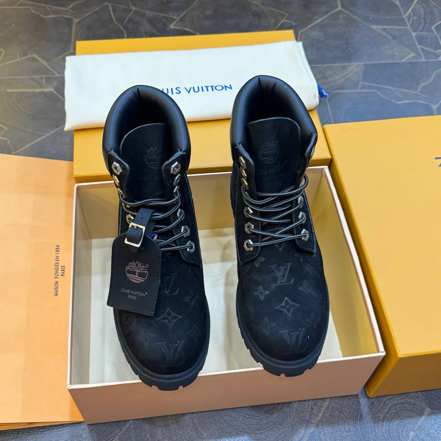 Ботинки Мужские Louis Vuitton 18267071