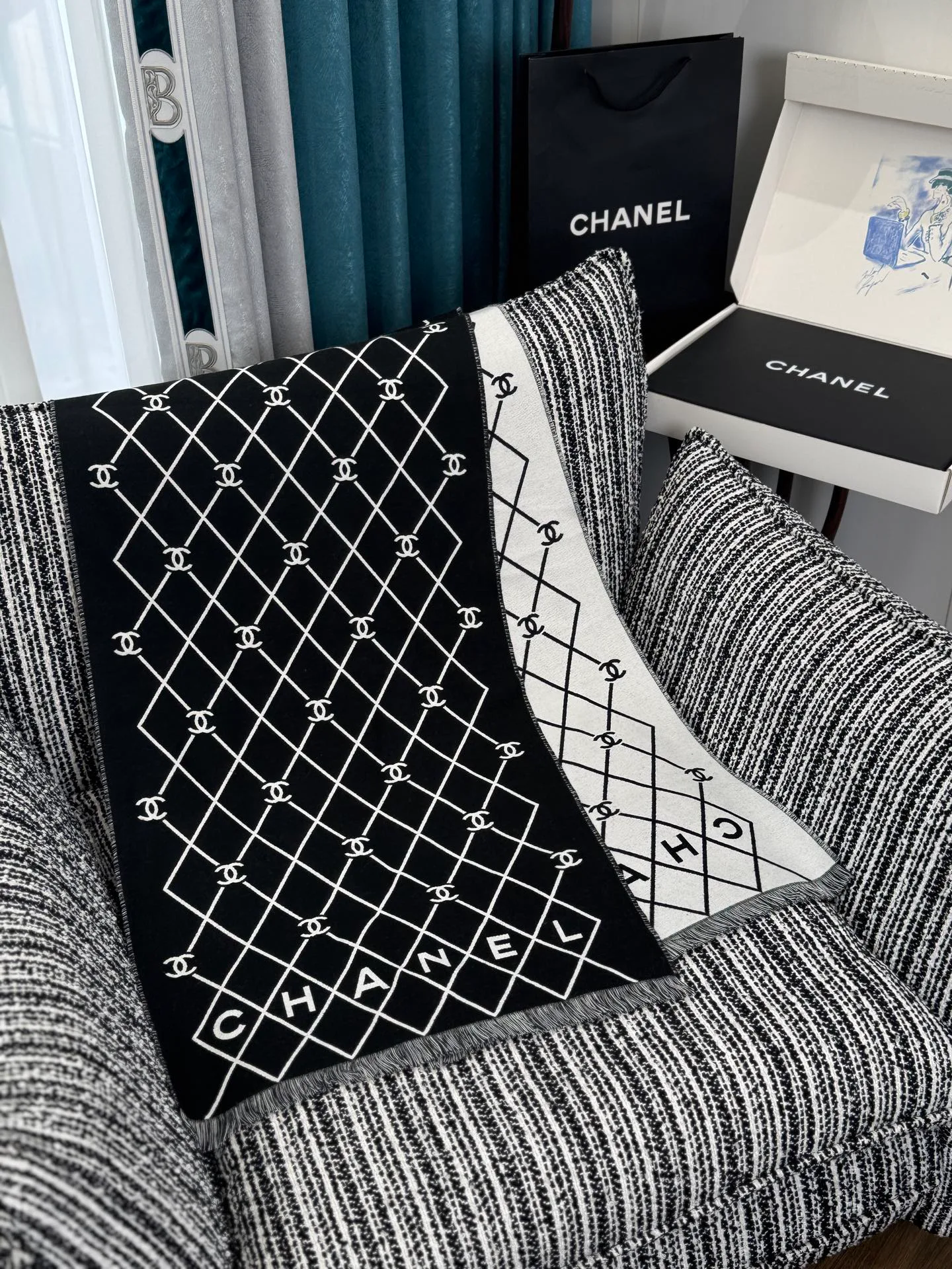 Шарфы Chanel 18523928