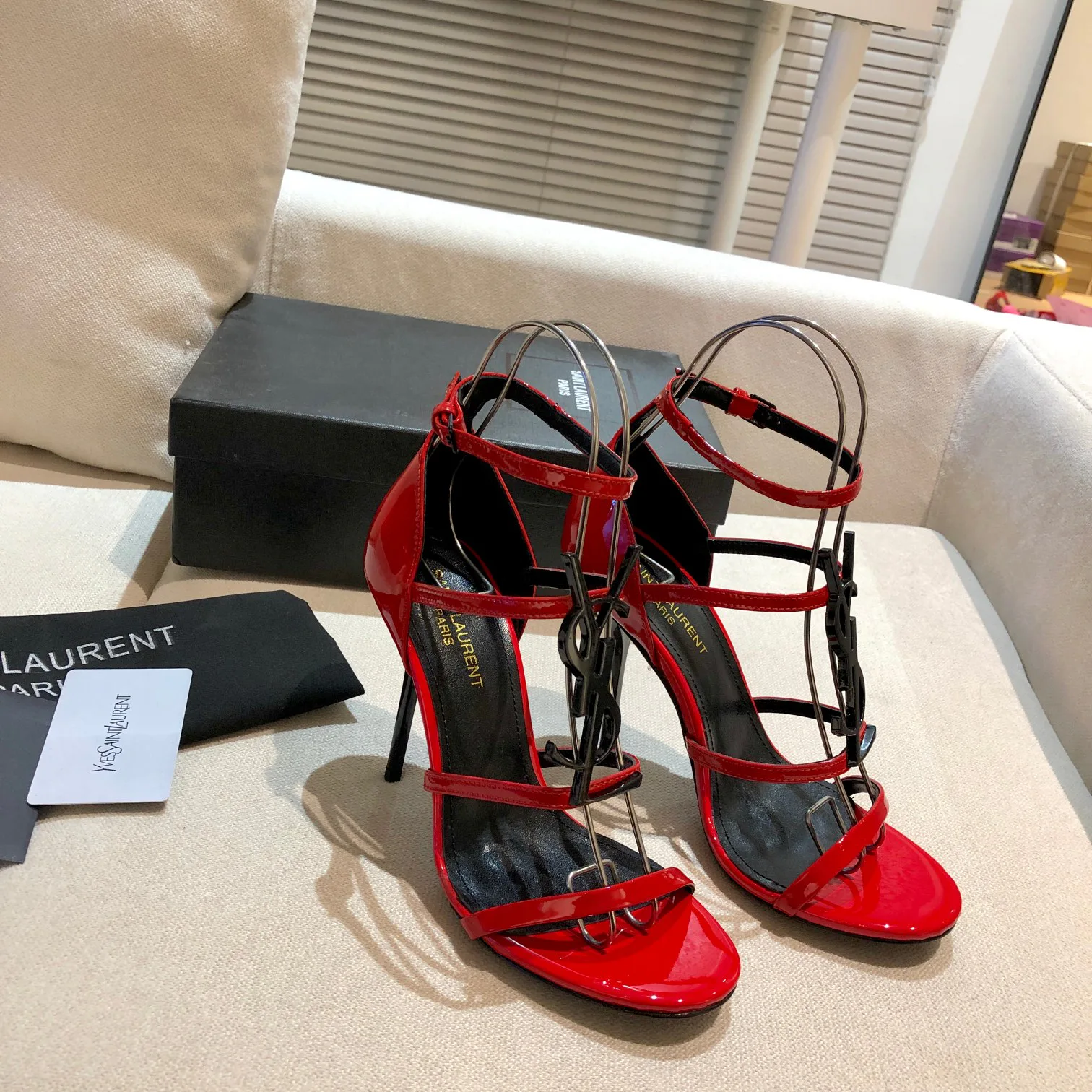 Босоножки Женские Saint Laurent 11220407