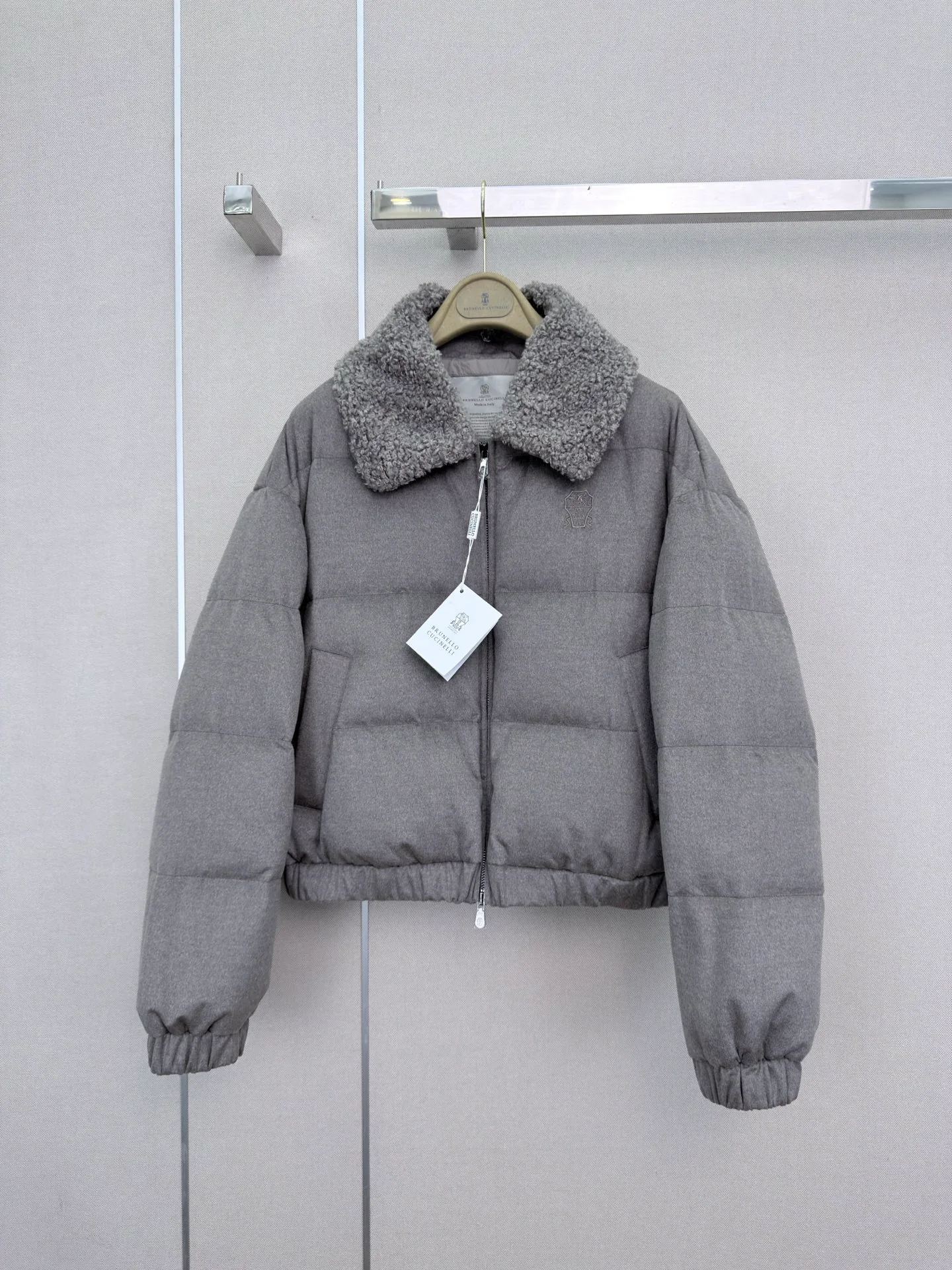 Куртки И Пуховики Женские Brunello Cucinelli 18185770