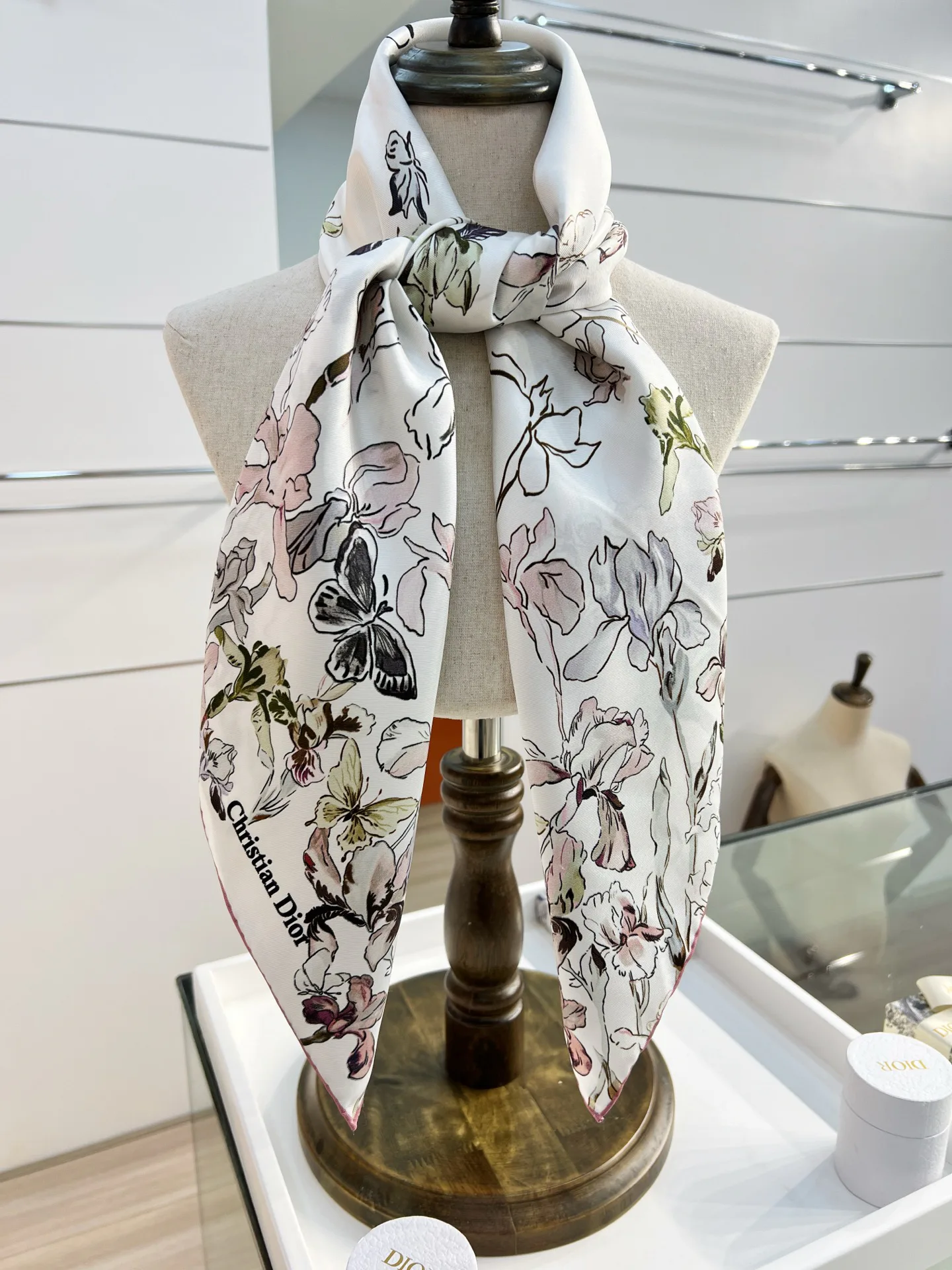 Платки Christian Dior 18222444