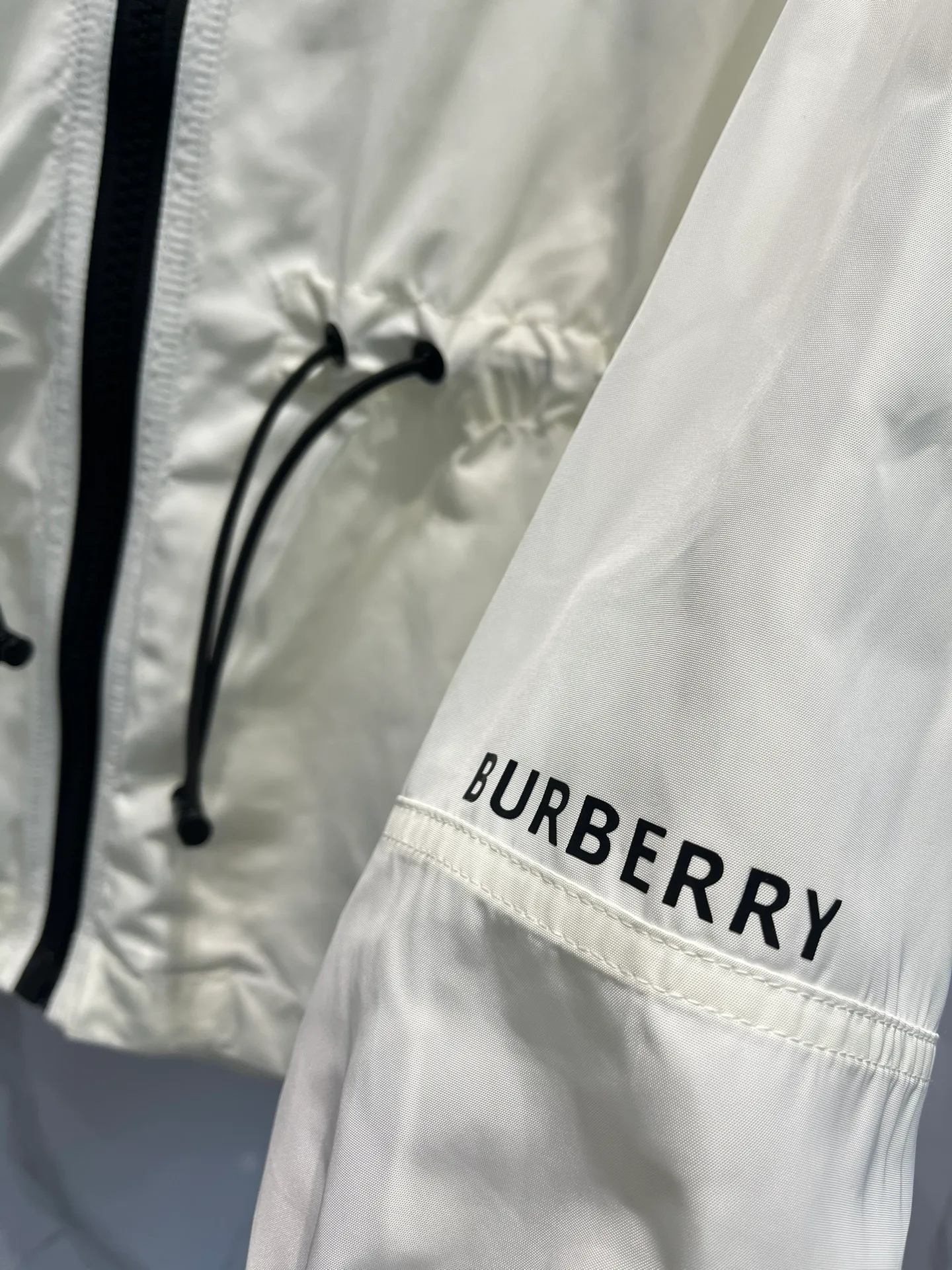 Куртки И Пуховики Женские Burberry 24041