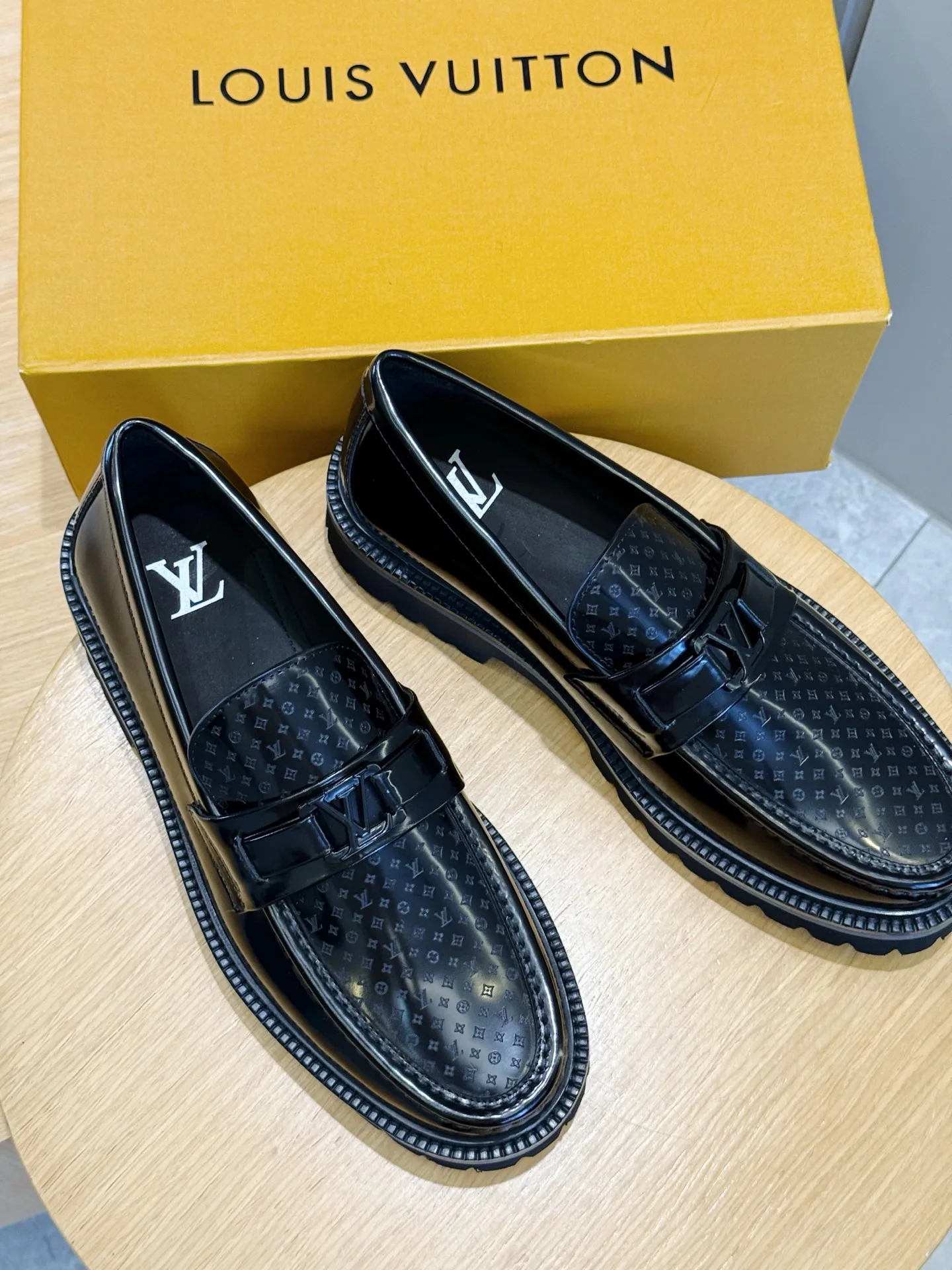 Лоферы И Туфли Мужские Louis Vuitton 18597608