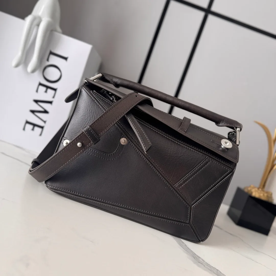 Классические Сумки Женские Loewe 18004237