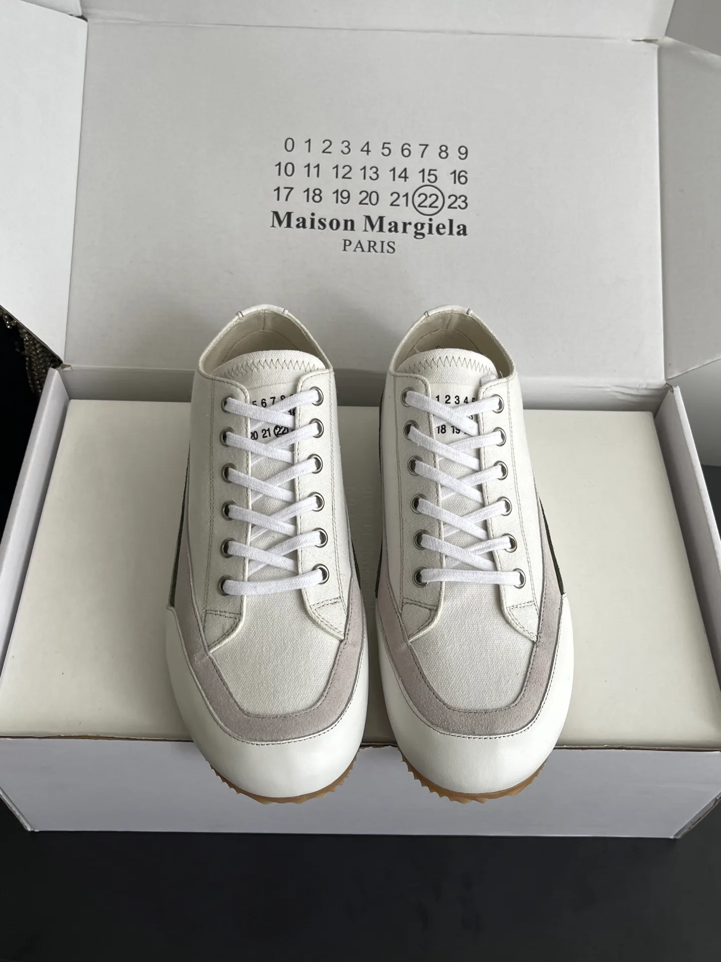 Кроссовки Женские Maison Margiela 17554409