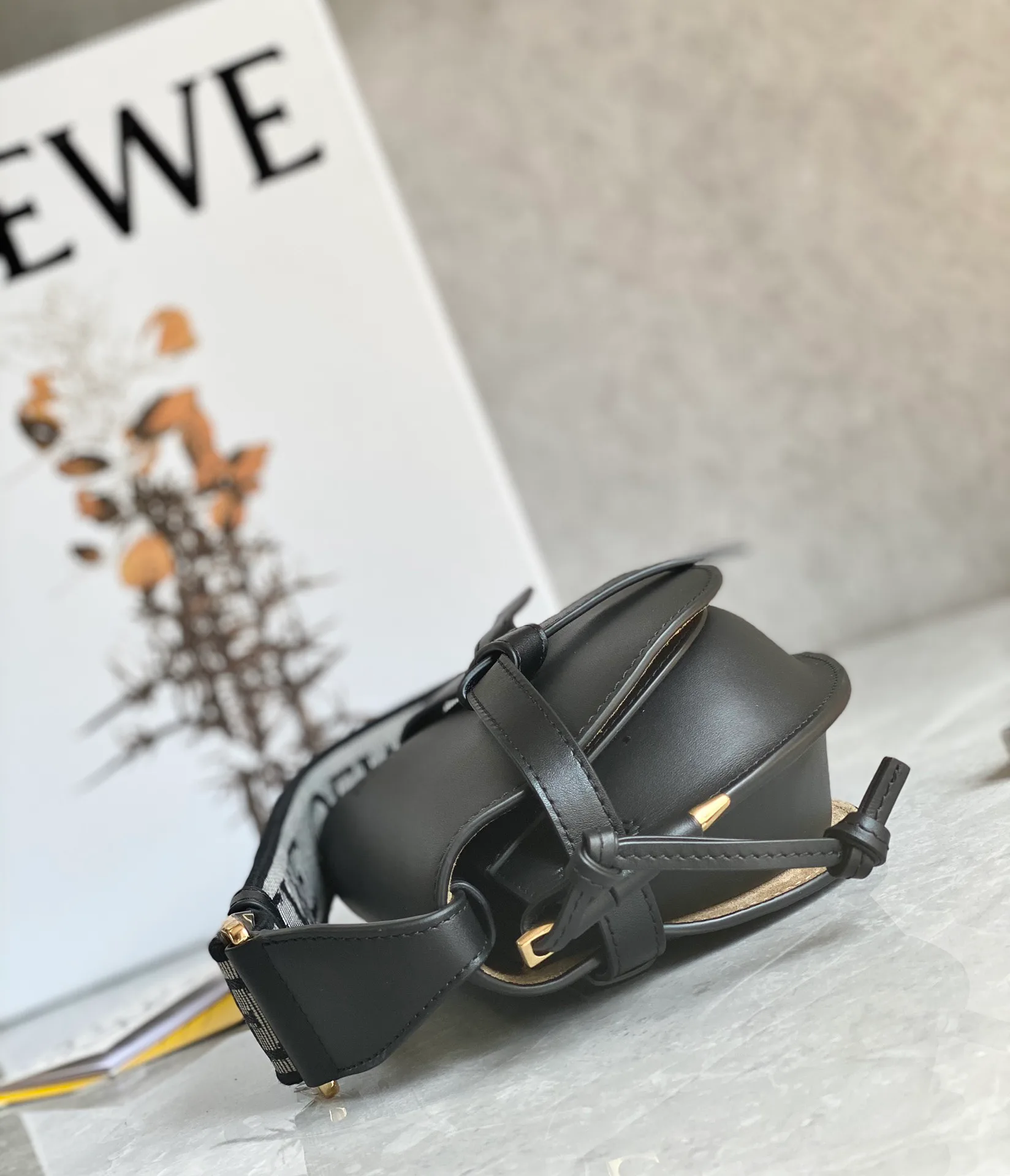 Сумки На Ремне Женские Loewe 11402876