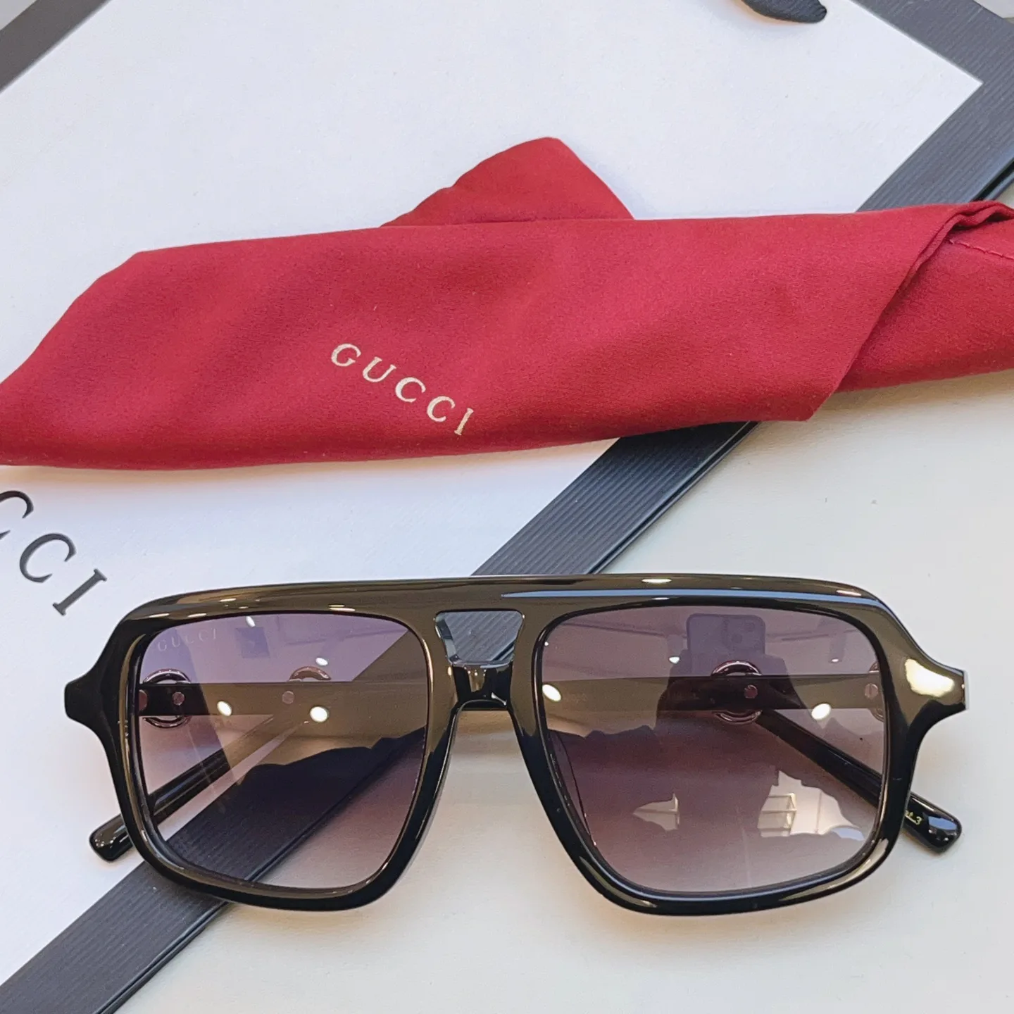 Очки Gucci 11432756