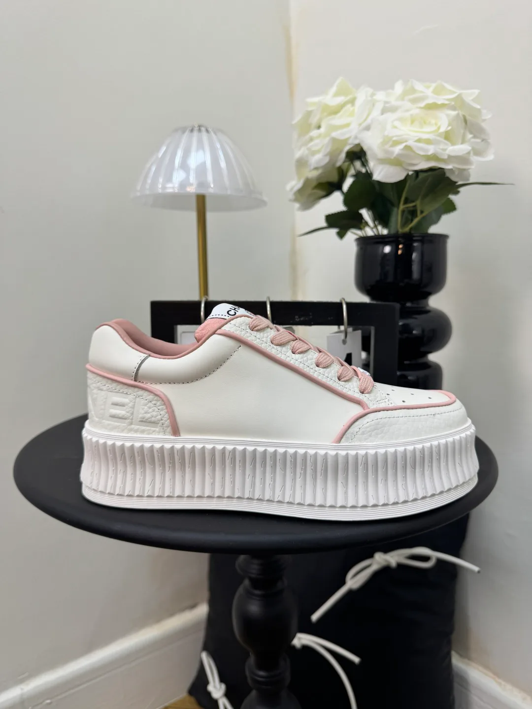 Кроссовки Женские Chanel 18025562