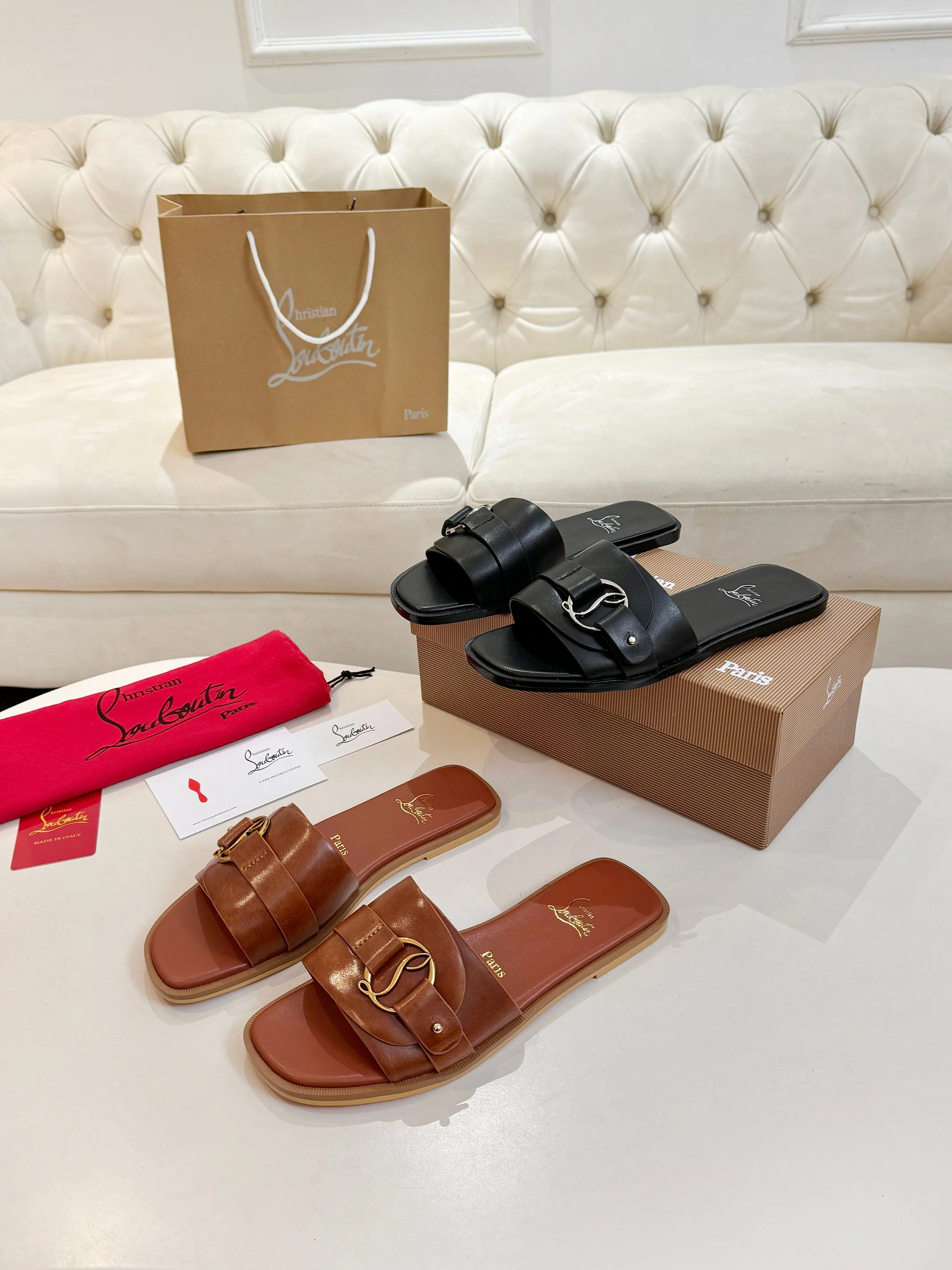 Туфли Женские Christian Louboutin 12702499
