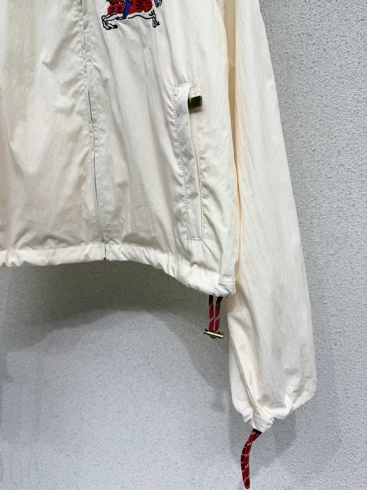 Куртки И Пуховики Женские Burberry 11397952