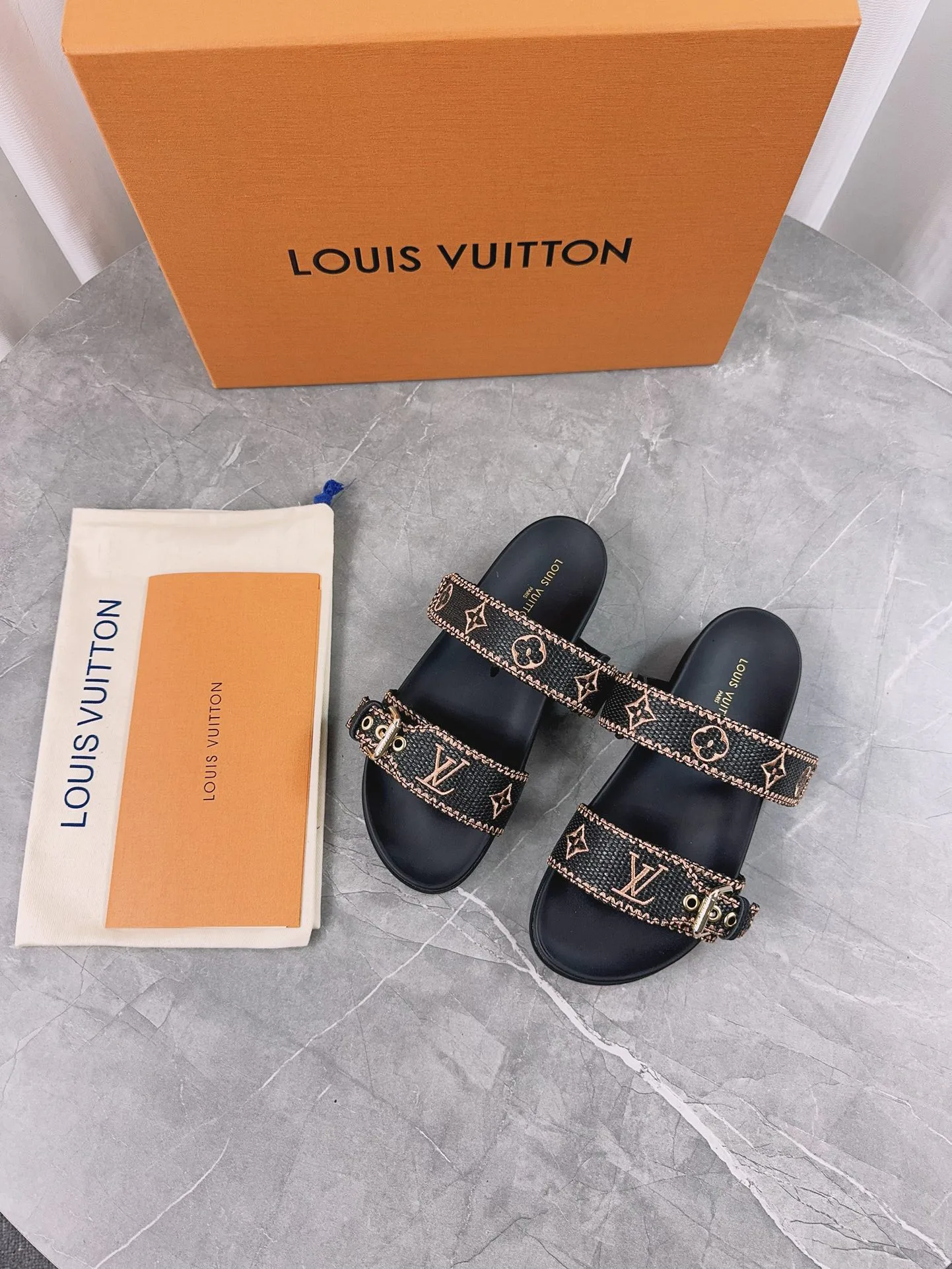 Сандалии Женские Louis Vuitton 12156555