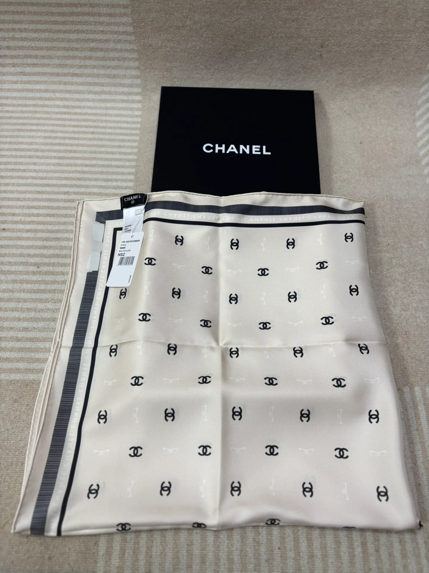 Платки Chanel 11752211