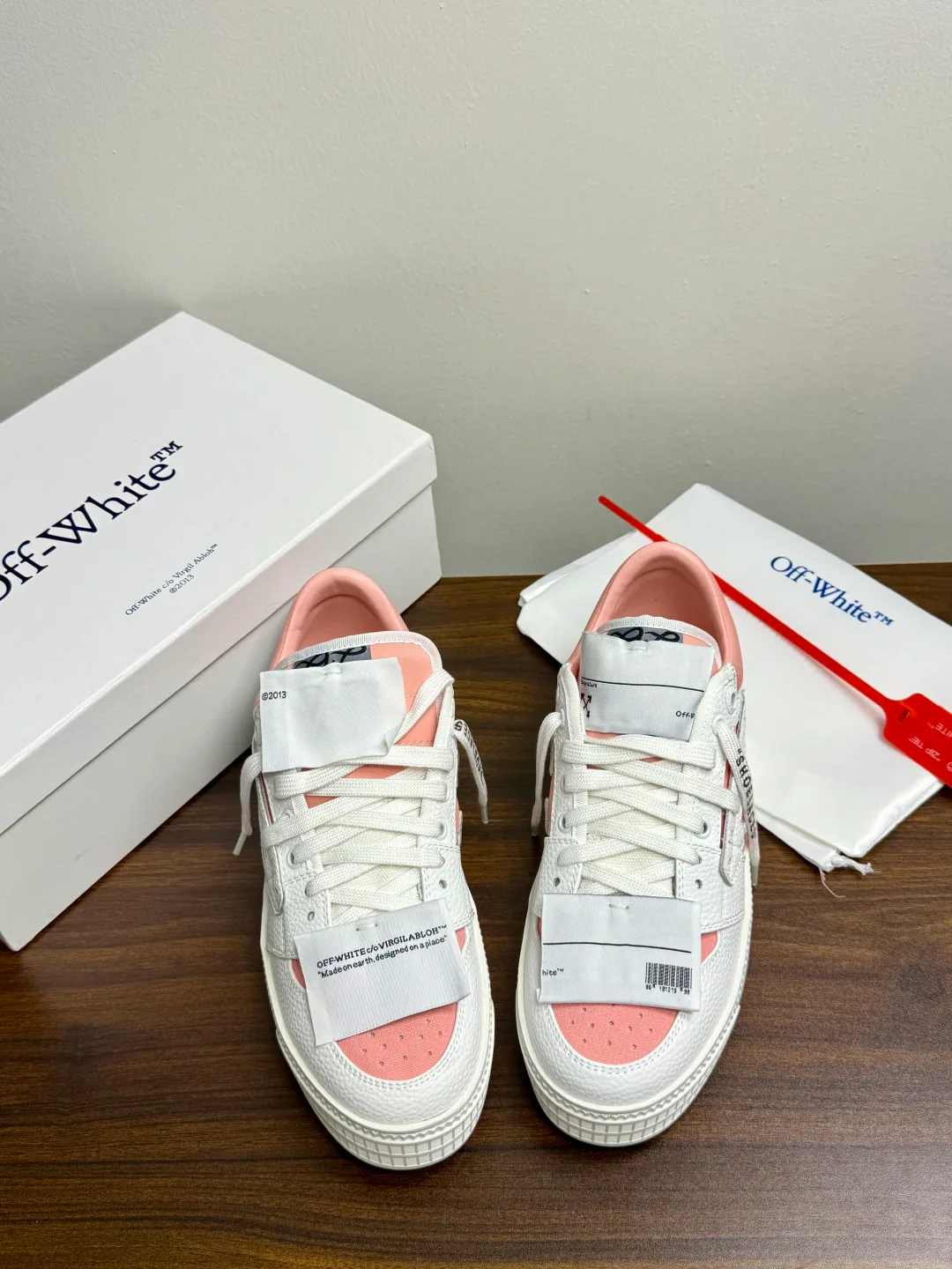 Кроссовки Женские Off-White 18961469