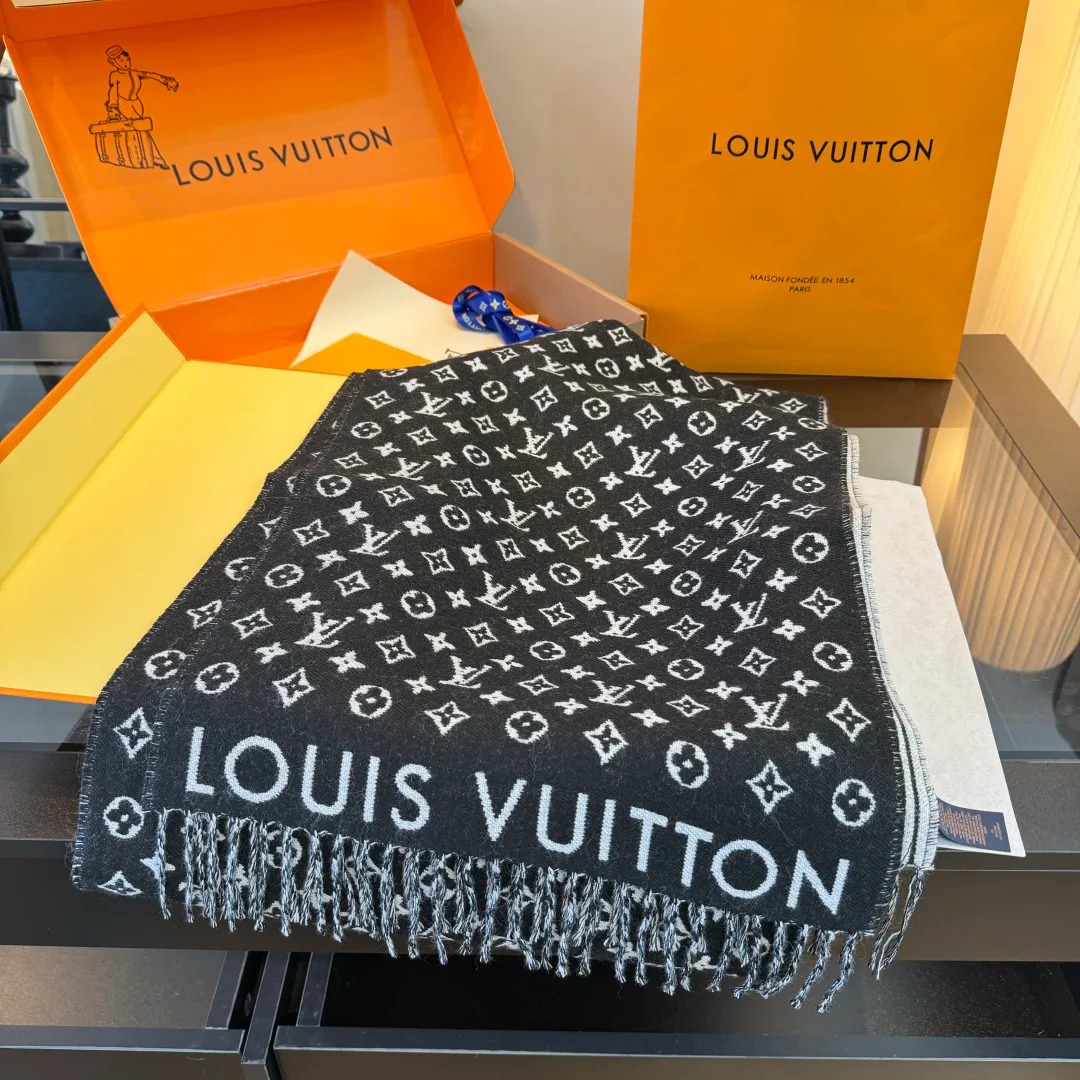 Шарфы Louis Vuitton 18003240