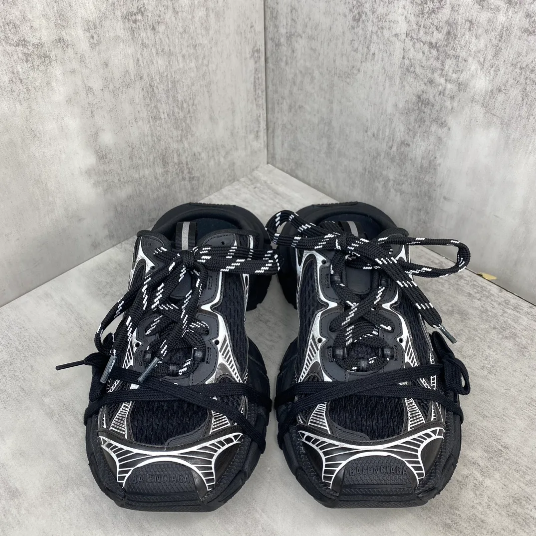 Кроссовки Женские Balenciaga 11705496