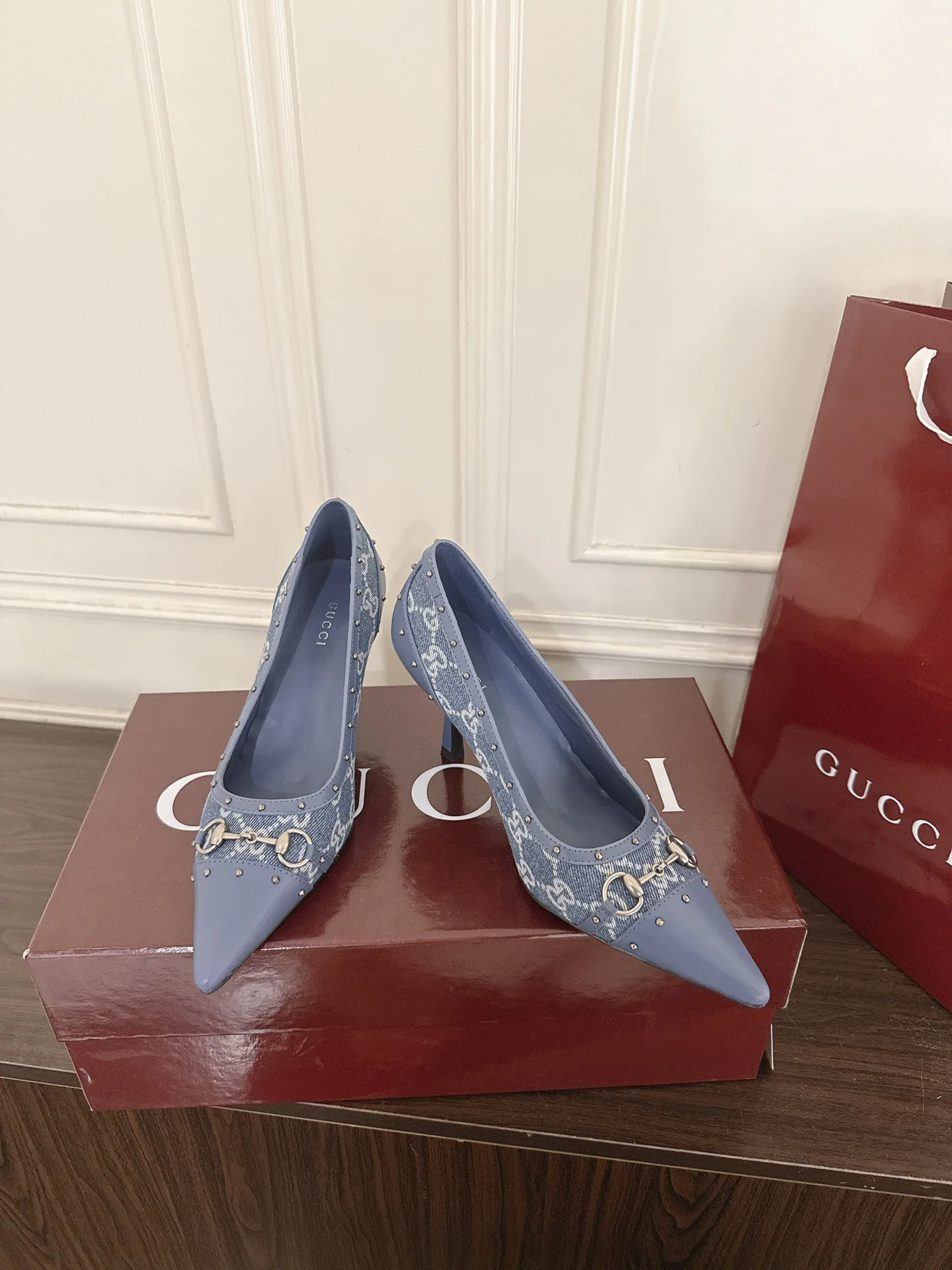 Туфли Женские Gucci 18135610