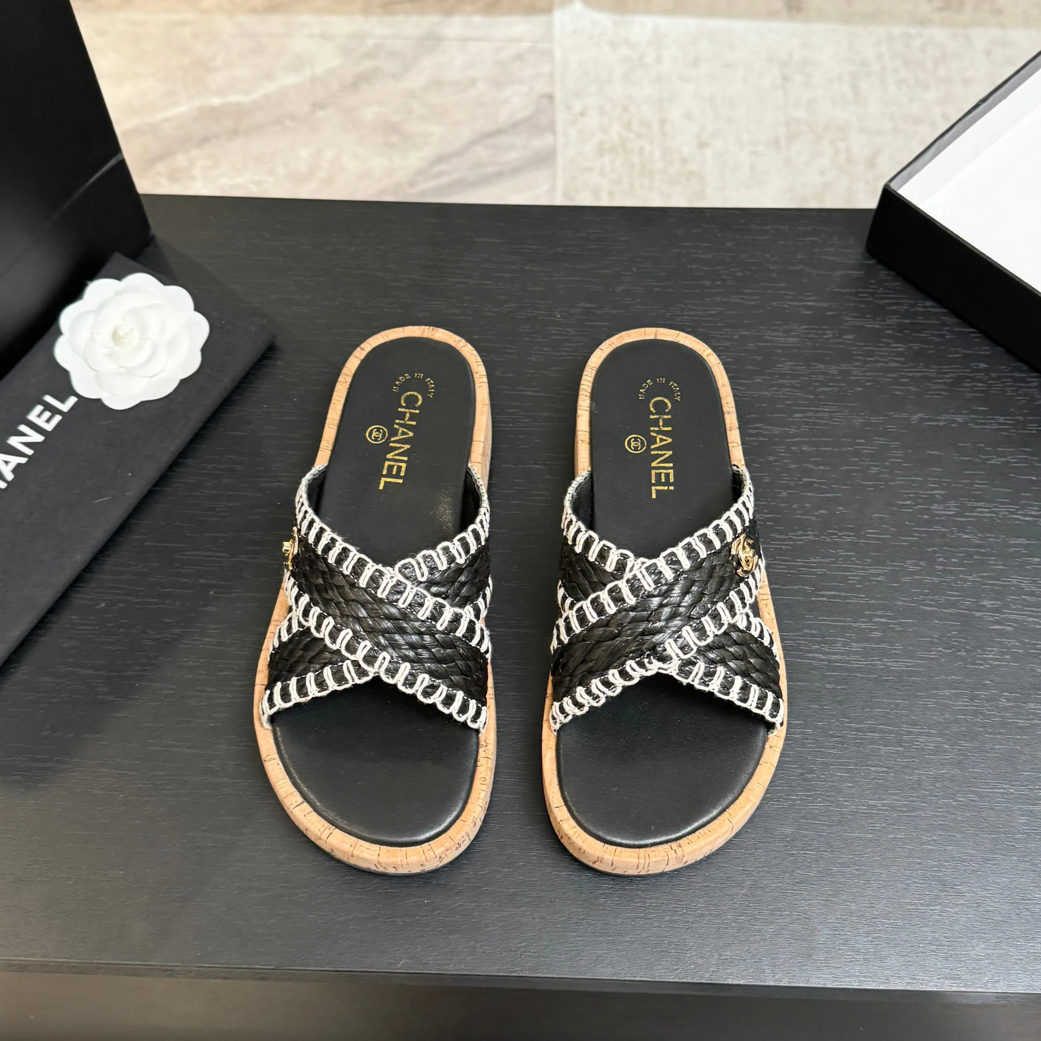 Шлепанцы Женские Chanel 1090997