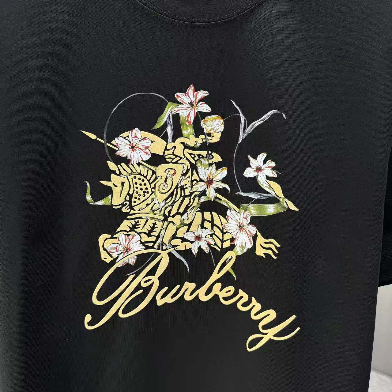 Футболки Женские Burberry 9128905