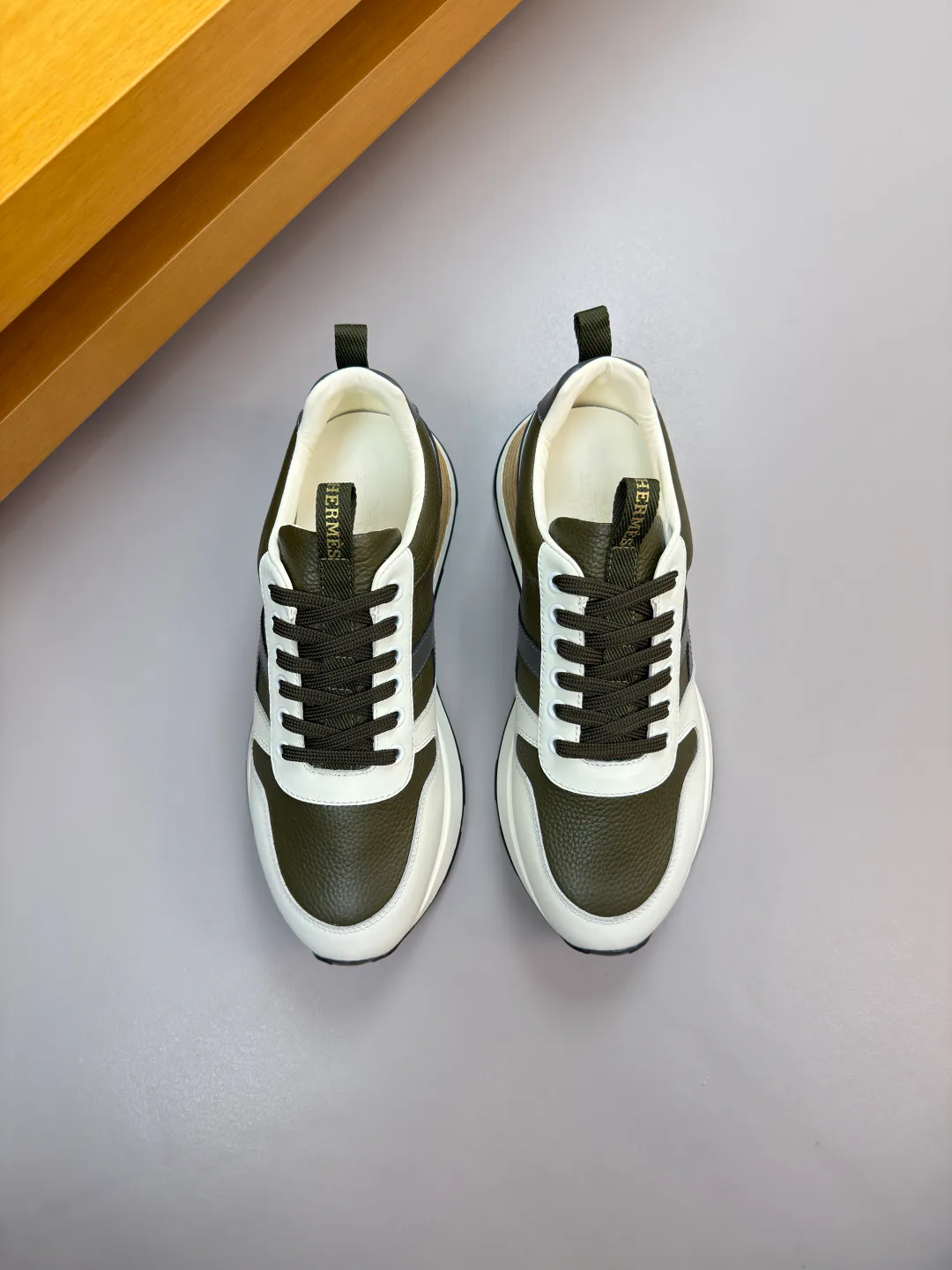 Кроссовки Женские Hermes 3949343