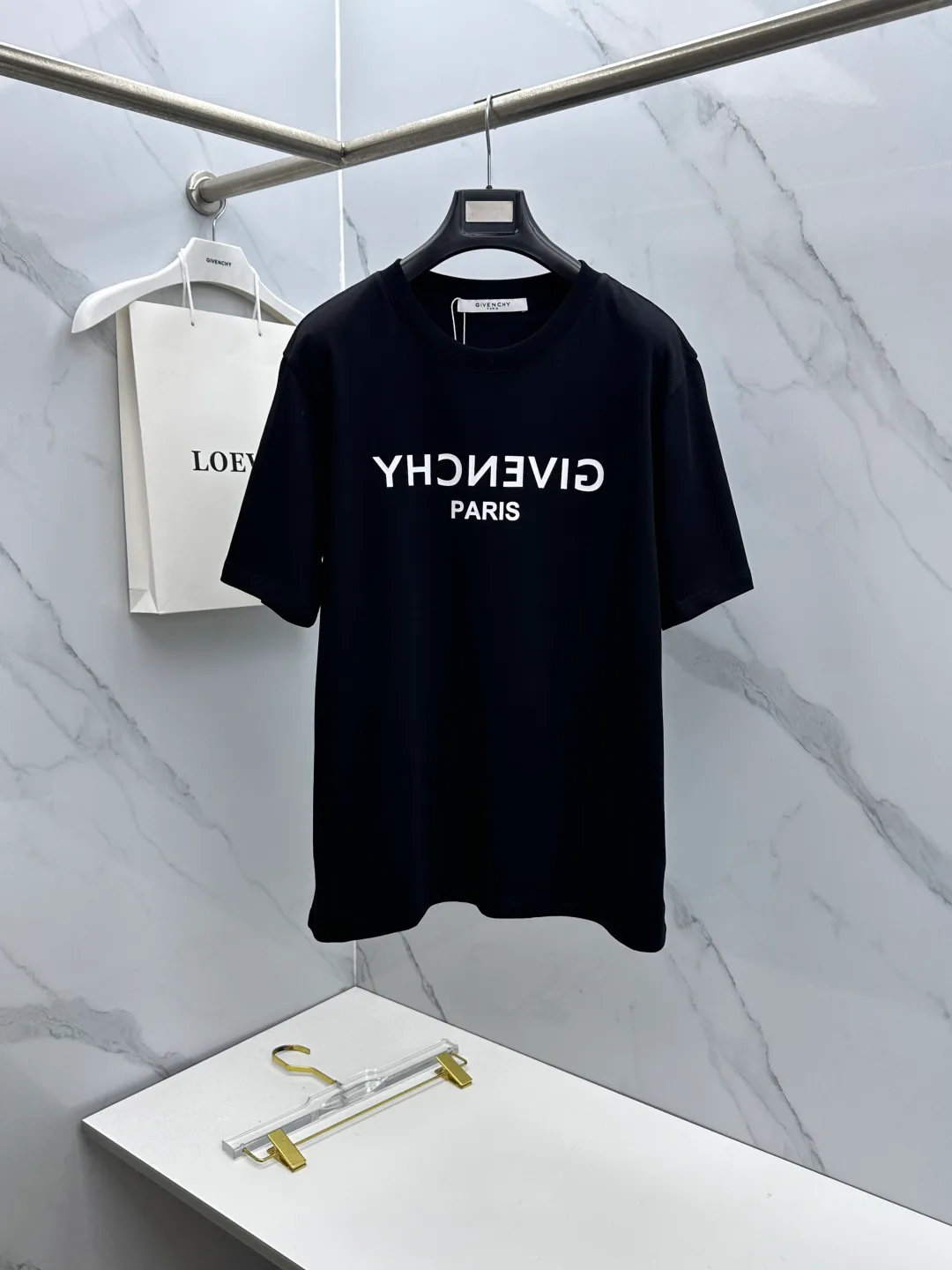 Футболки Женские Givenchy 13118853