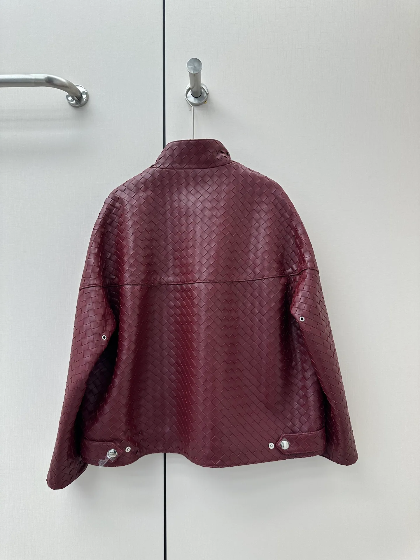 Кожаные Куртки И Дублёнки Женские Bottega Veneta 18061233
