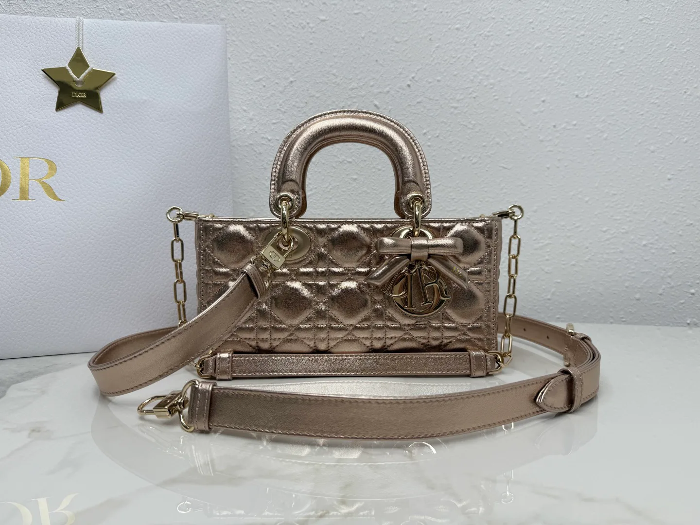 Классические Сумки Женские Christian Dior 18116363