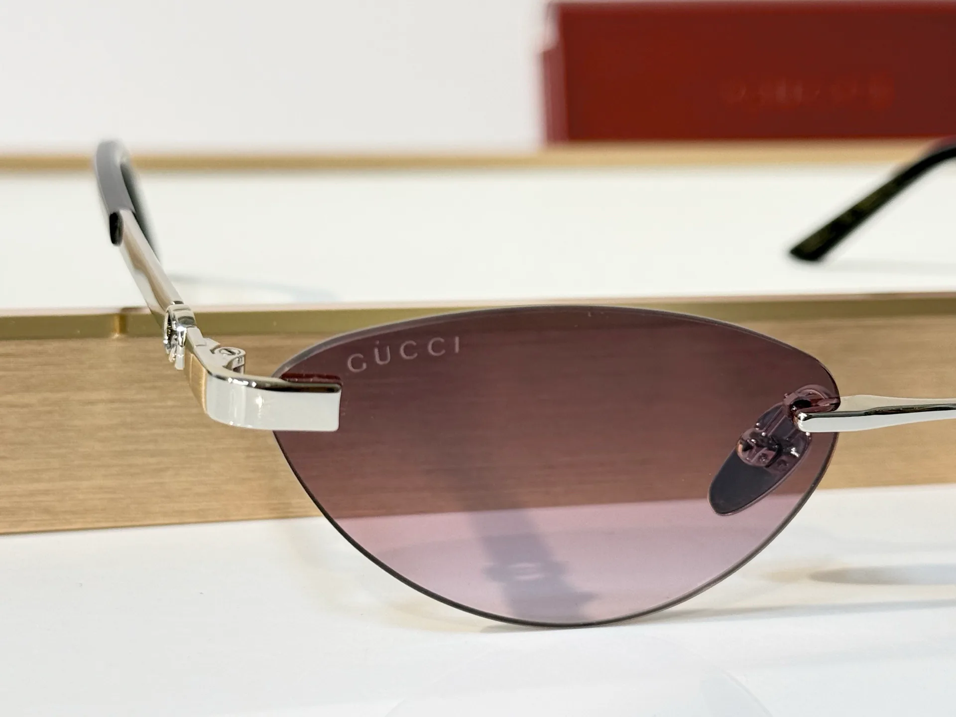 Очки Gucci 18117701