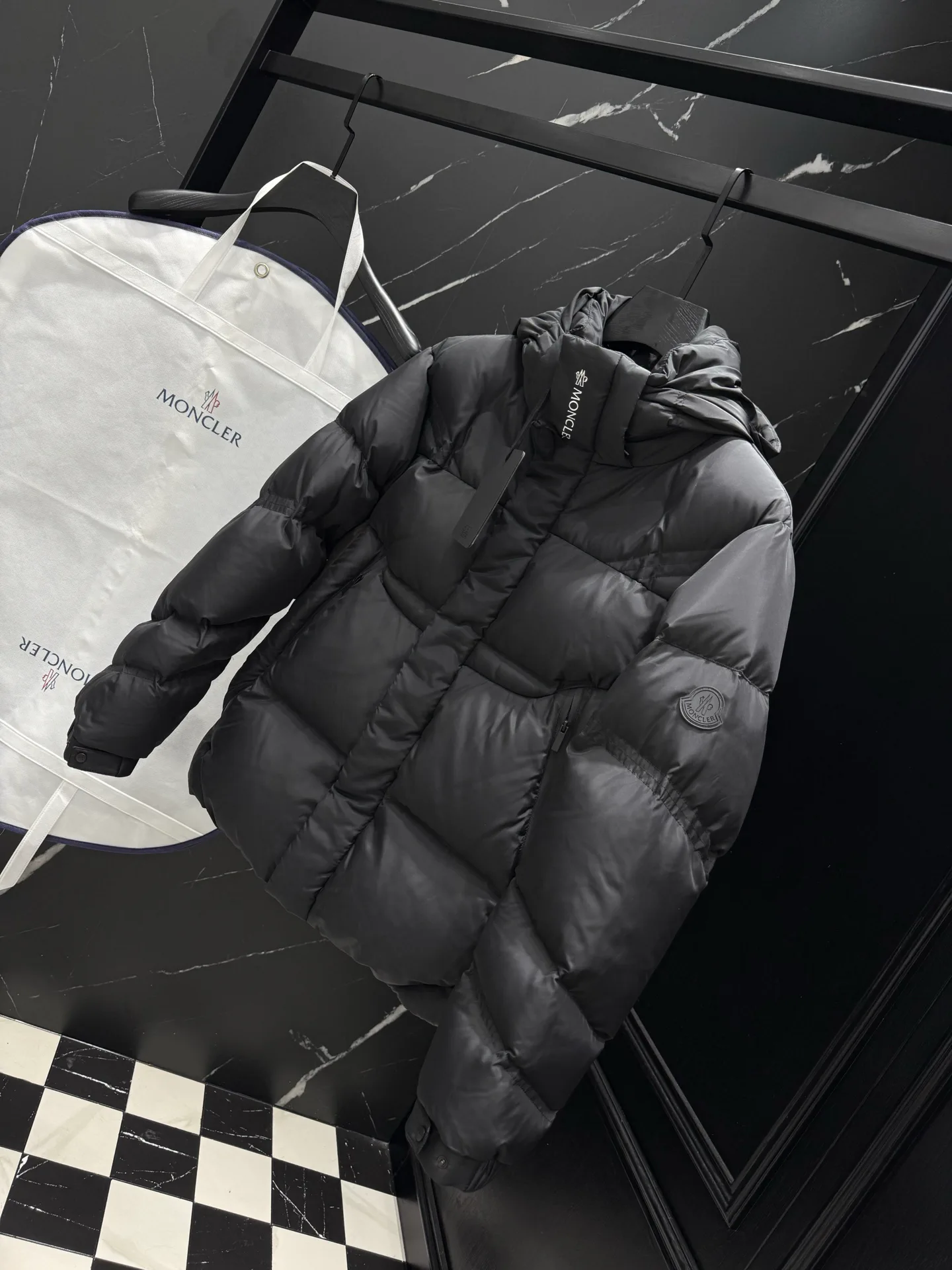 Куртки И Пуховики Мужские Moncler 1807039