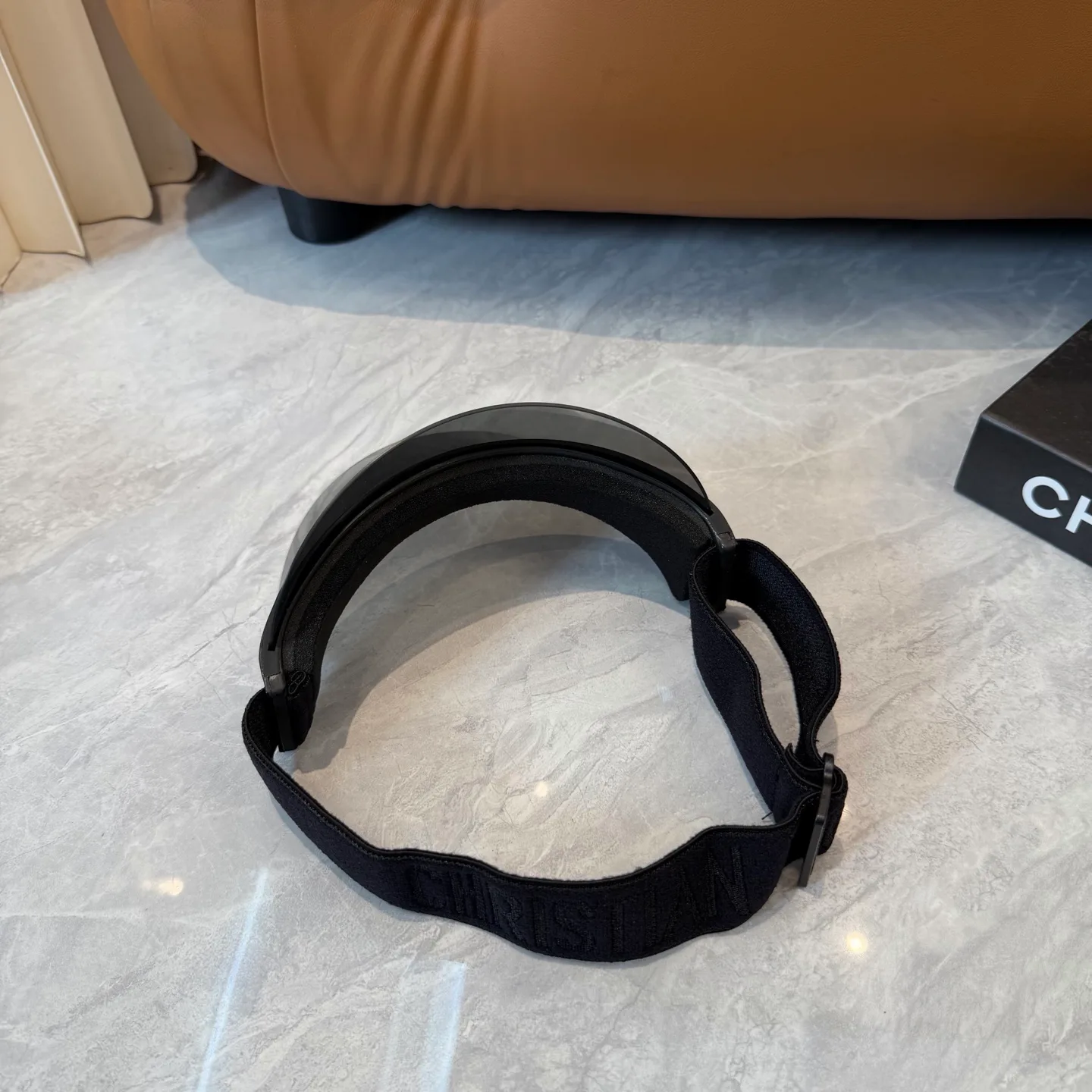 Головные Уборы Christian Dior 13294393