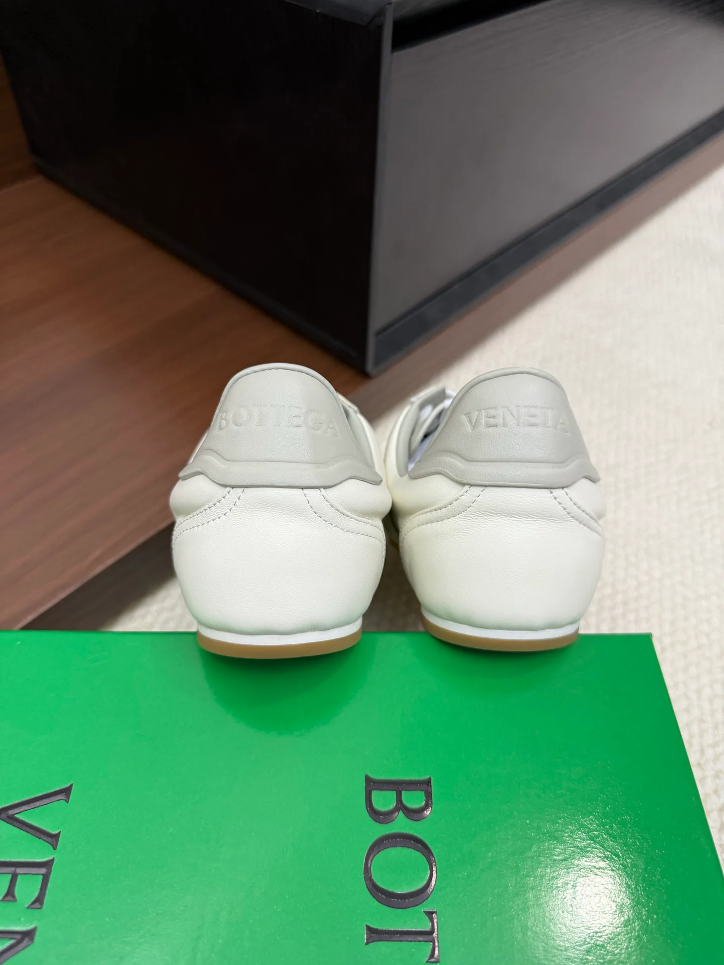 Кроссовки Женские Bottega Veneta 18042086