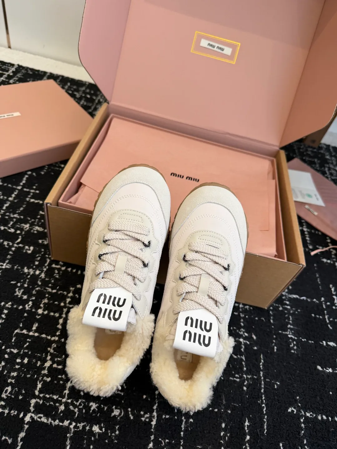 Кроссовки Женские Miu Miu 357105