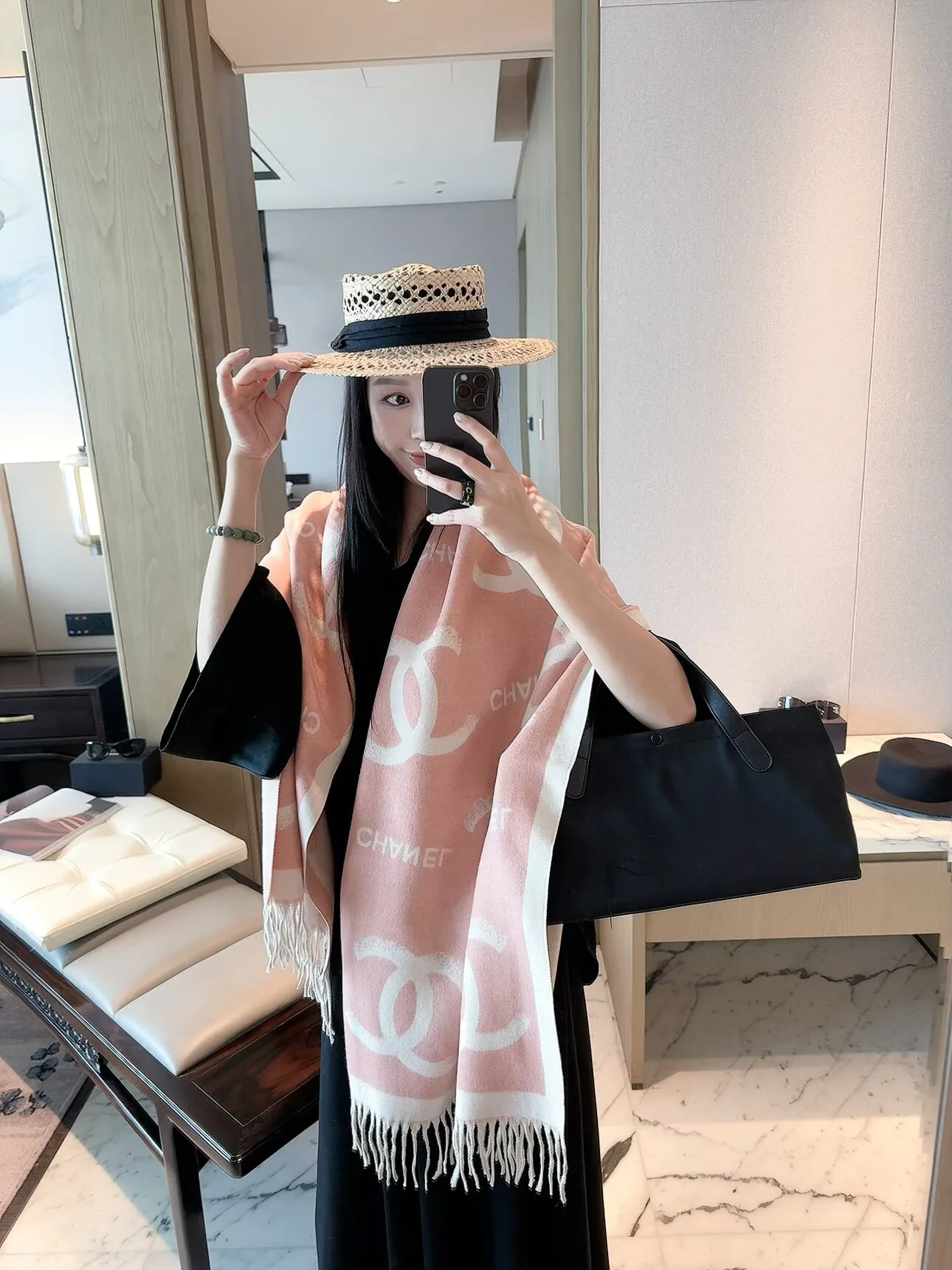 Шарфы Chanel 18598283