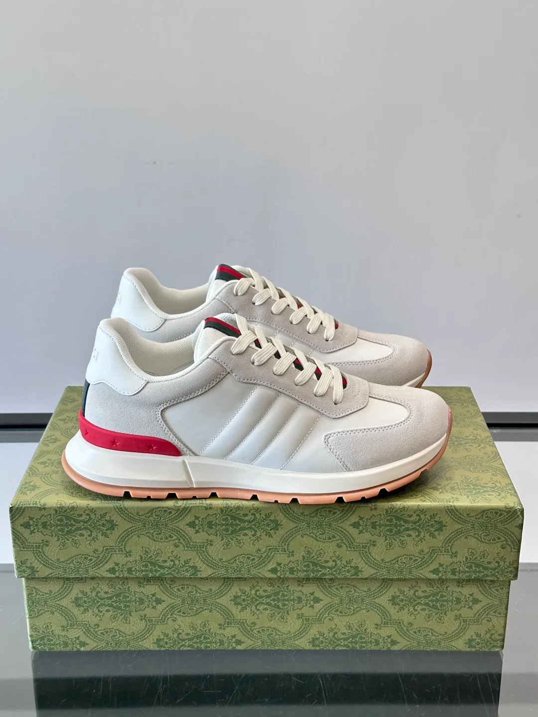 Кроссовки Мужские Gucci 11550569