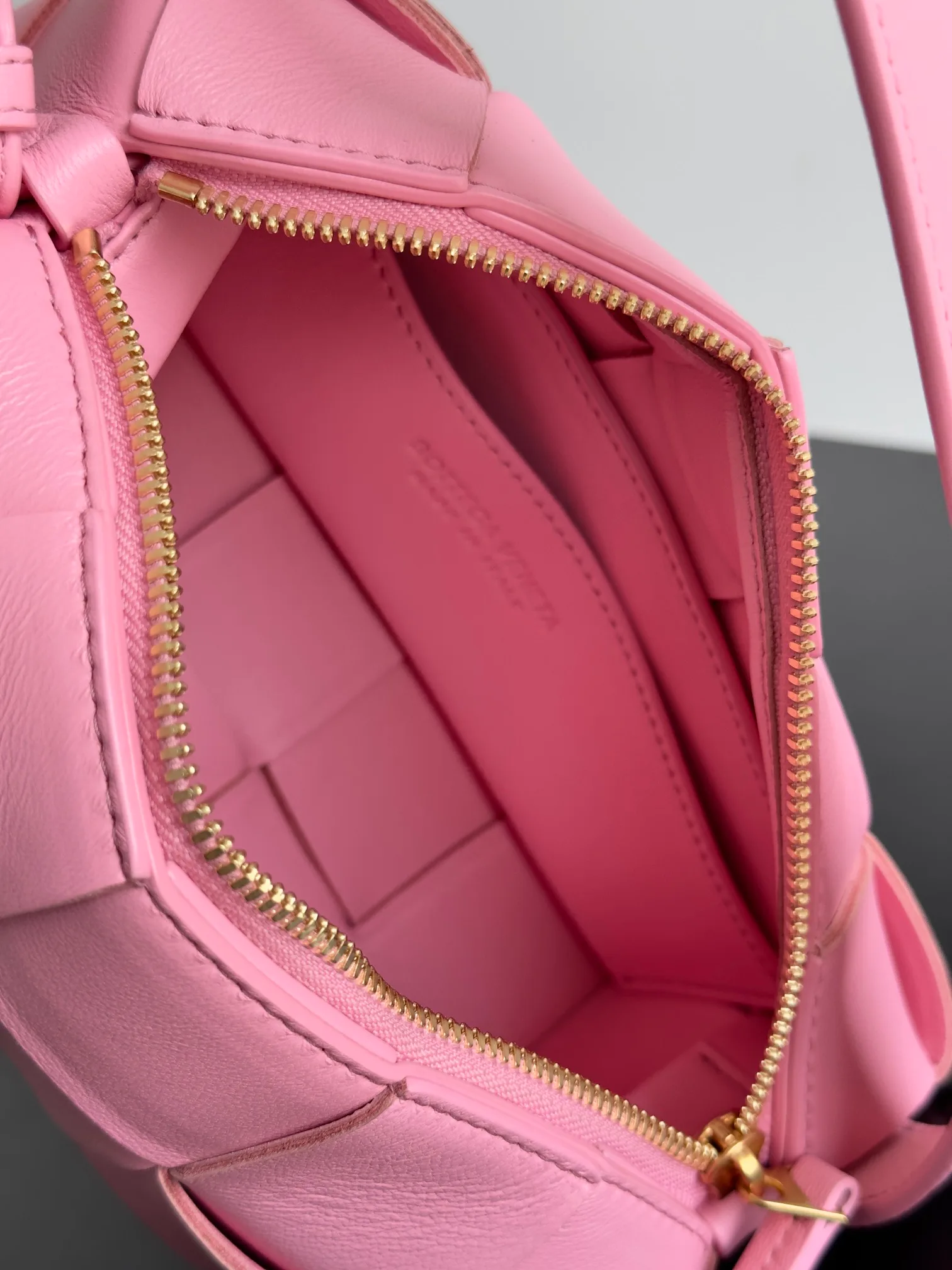 Классические Сумки Женские Bottega Veneta 18161090