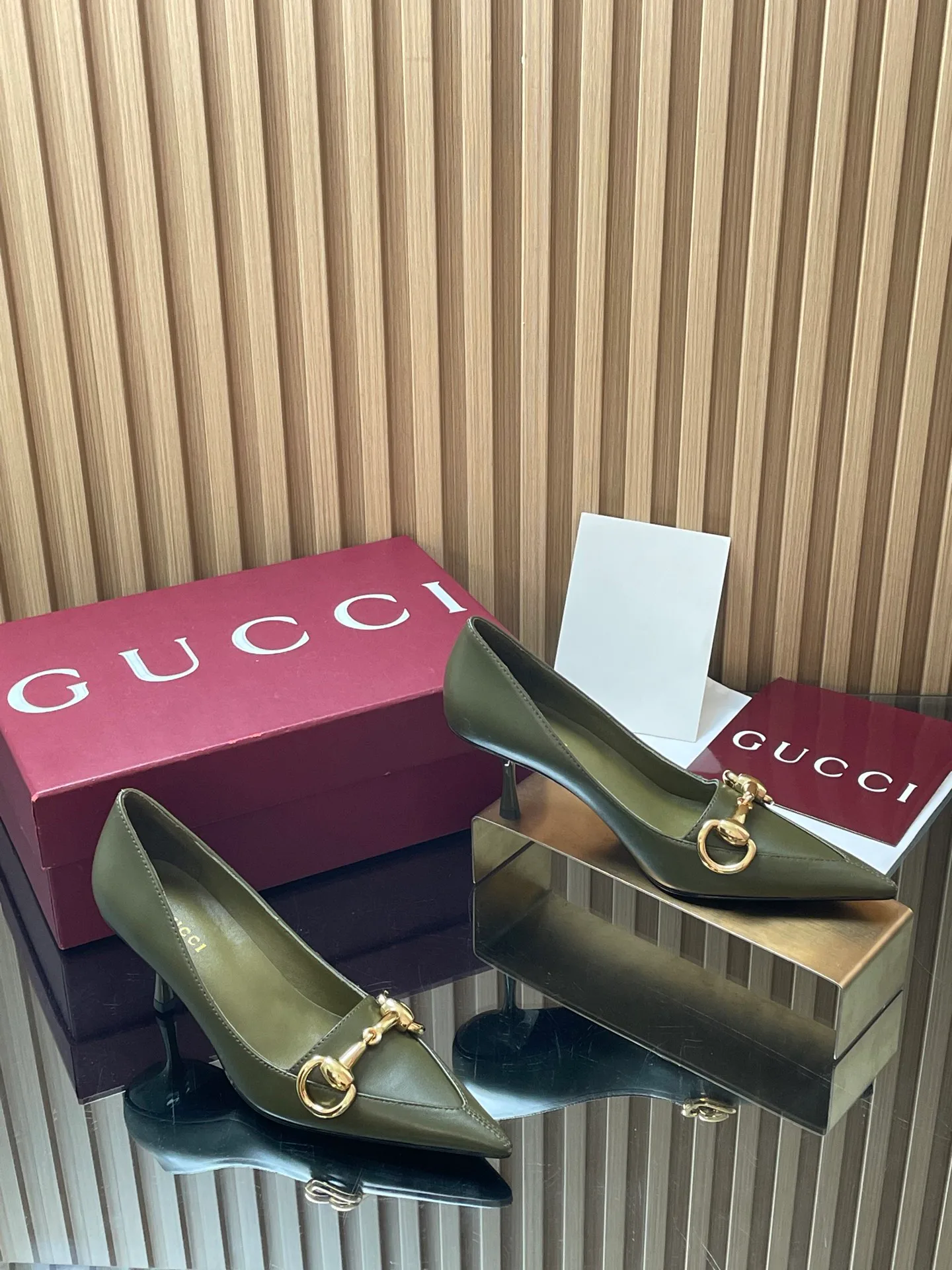 Туфли Женские Gucci 17978095